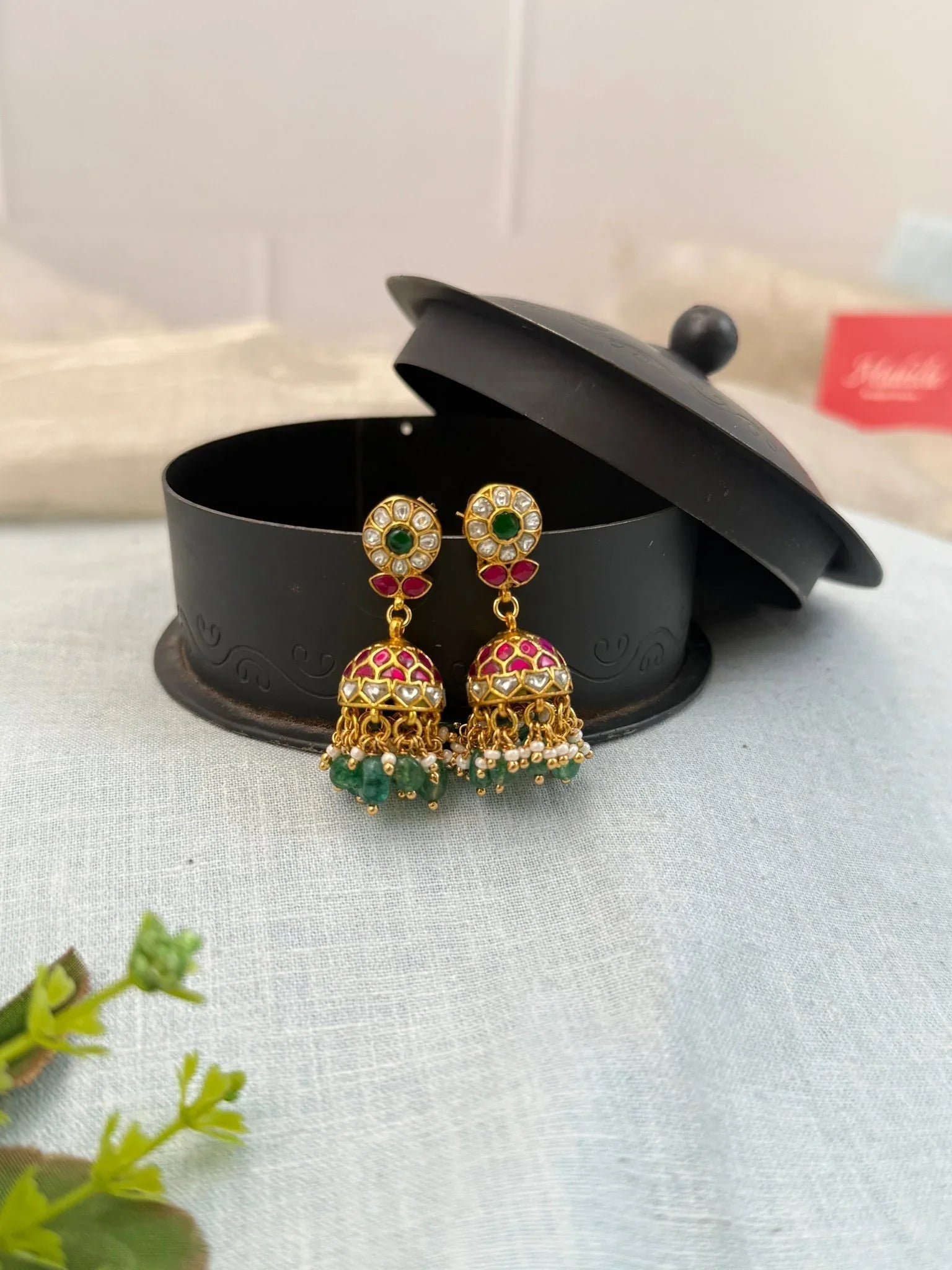 Luxurious Jadau Kundan Jhumka Earrings 0493 - Mahilas