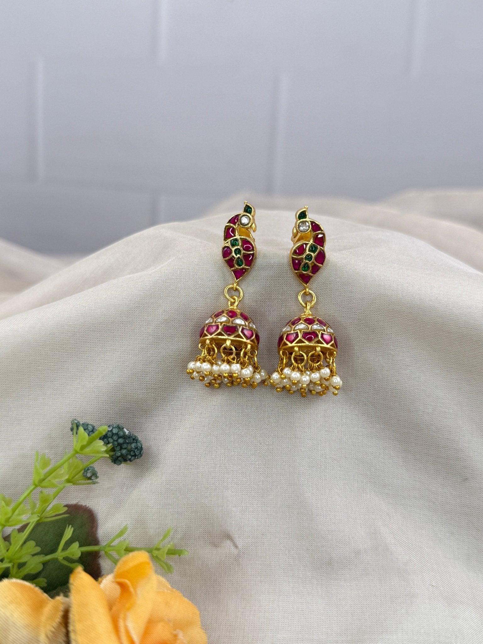 Luxurious Jadau Kundan Jhumka Earrings 1221 - Mahilas