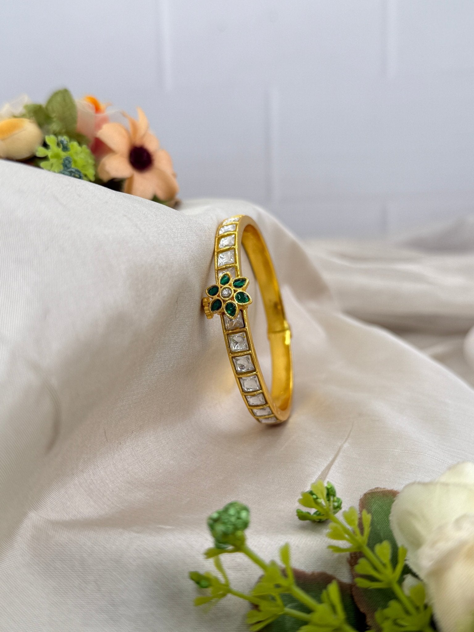 Luxurious Jadau Kundan Kada Bangle Design 11142 - 4 Colors (Single) - Mahilas