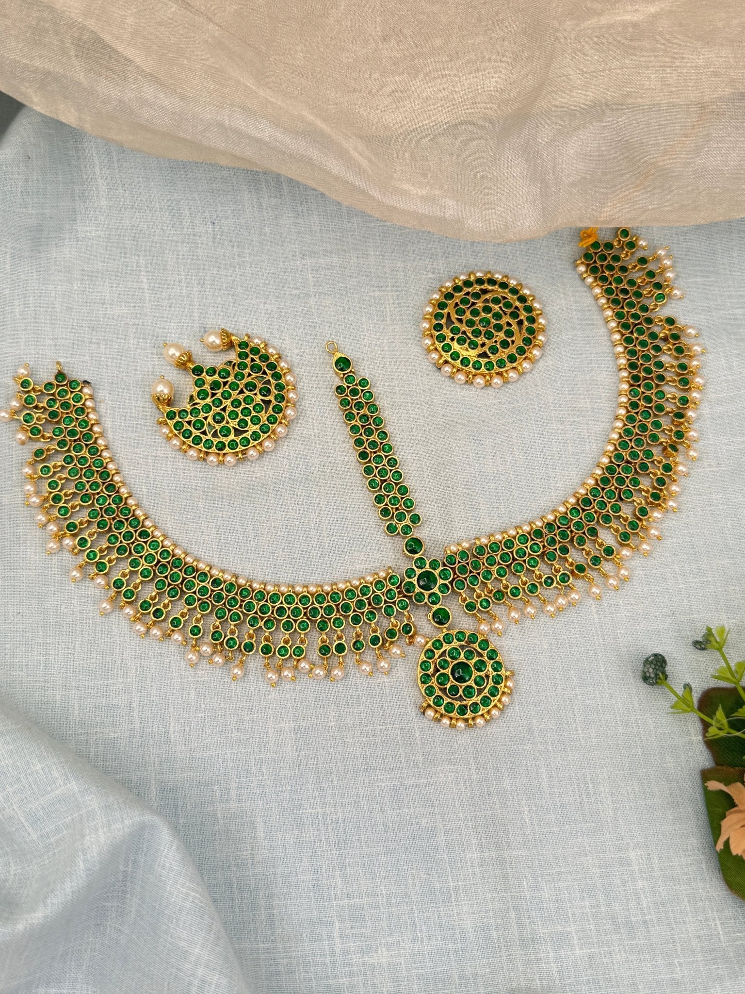 Luxurious Jadau Kundan Maang Tikka Set 230 - Mahilas