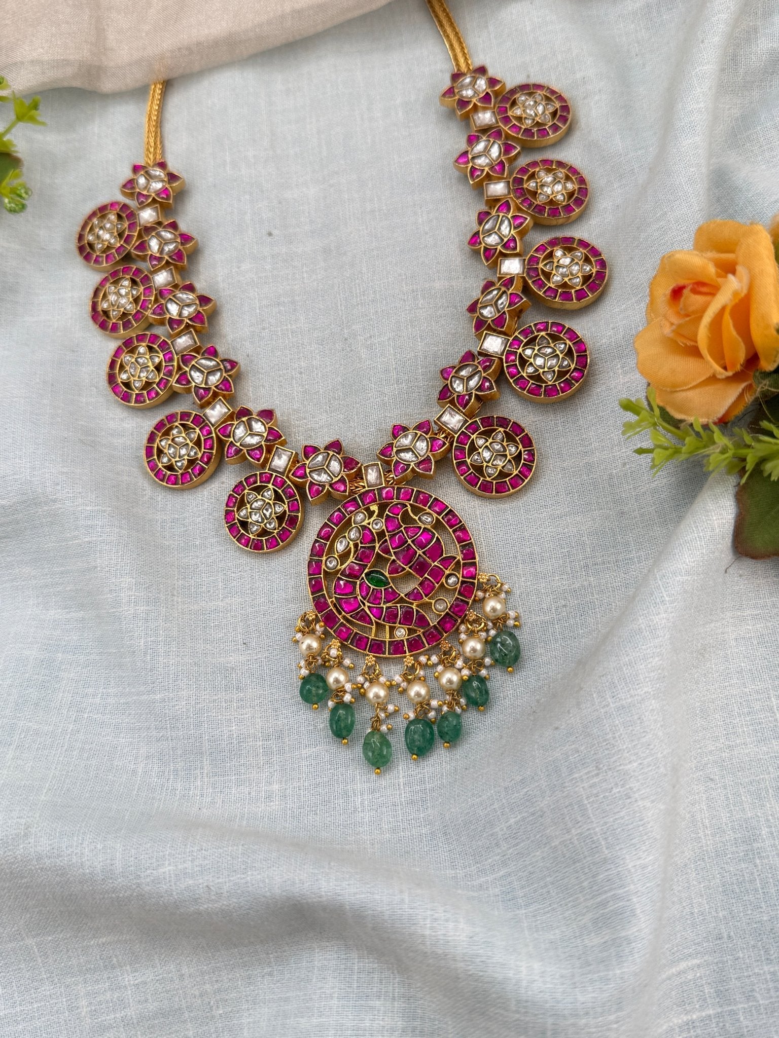 Luxurious Jadau Kundan Peacock Pendant Short Necklace Set 0978 - Mahilas