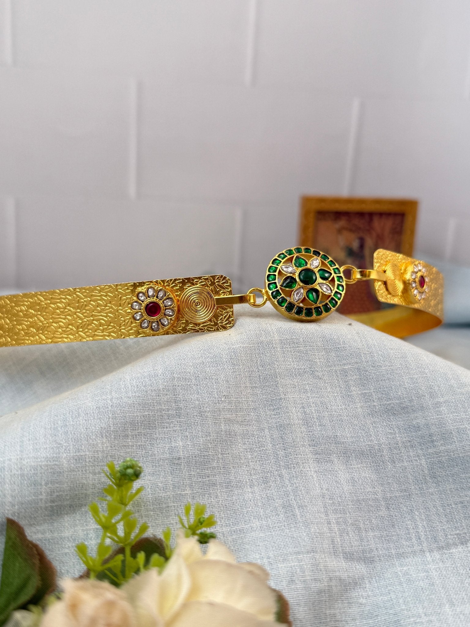 Luxurious Jadau Kundan Pendant Vaddanam Hip Belt 8017 - Mahilas