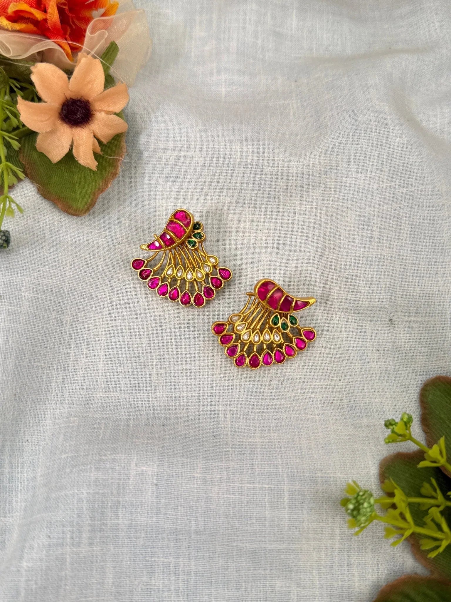 Luxurious Jadau Kundan Stud Earrings 0476 - Mahilas