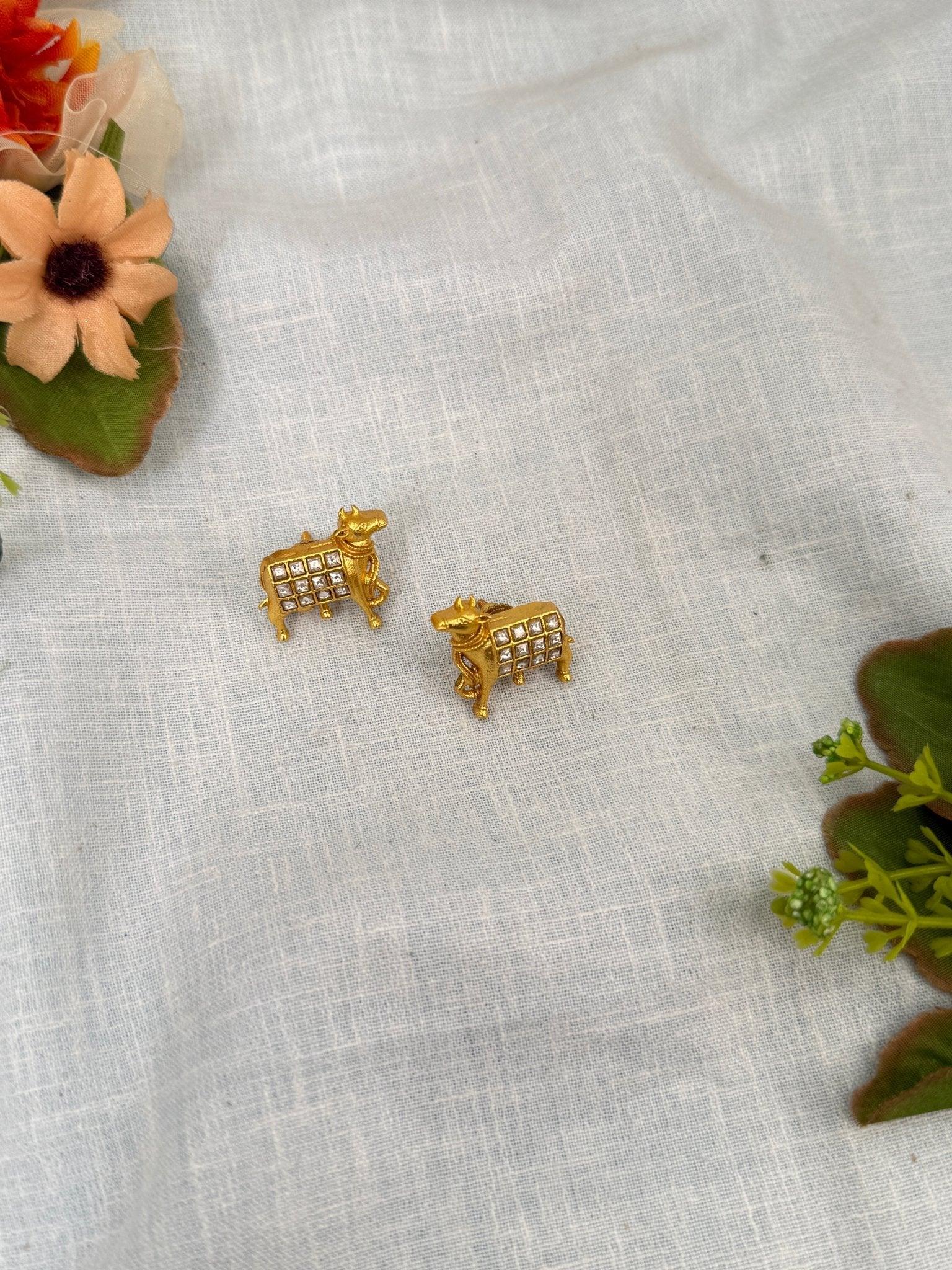 Luxurious Jadau Kundan Stud Earrings 0483 - Mahilas