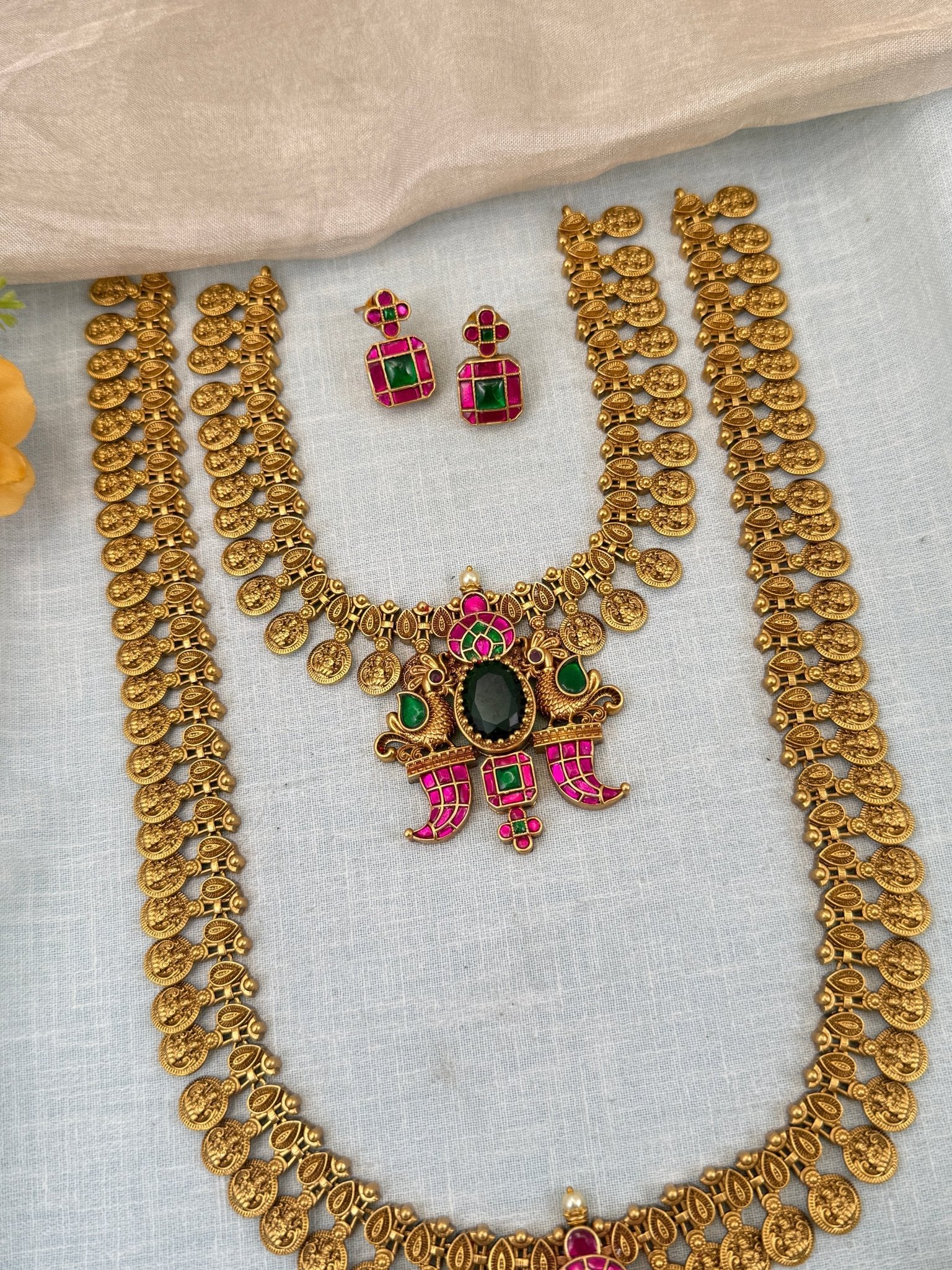 Luxurious Kaasu Jadau Kundan Bridal Necklace Set 0495 - Mahilas