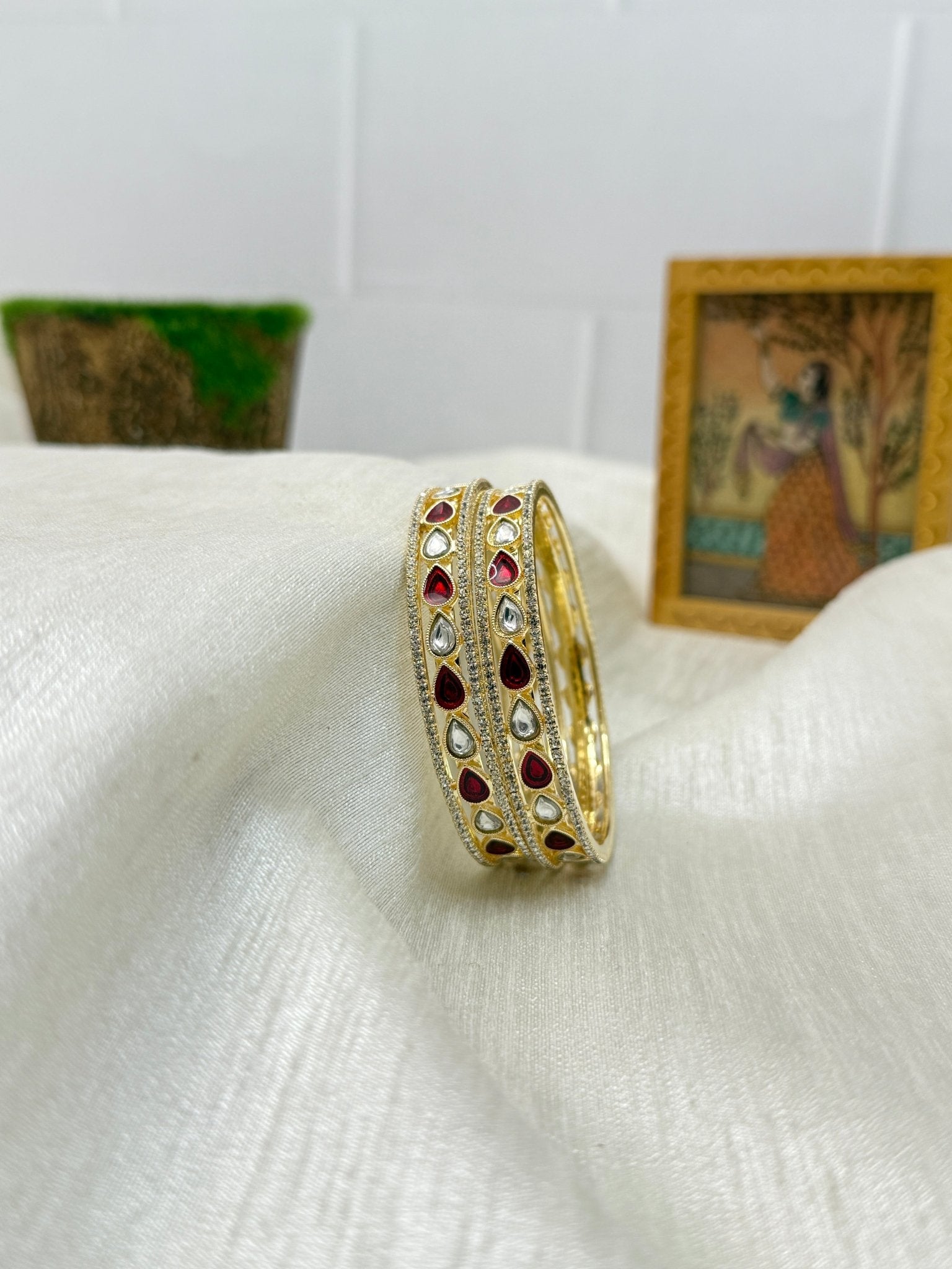 Luxurious Kundan Bangles 1088 - Mahilas