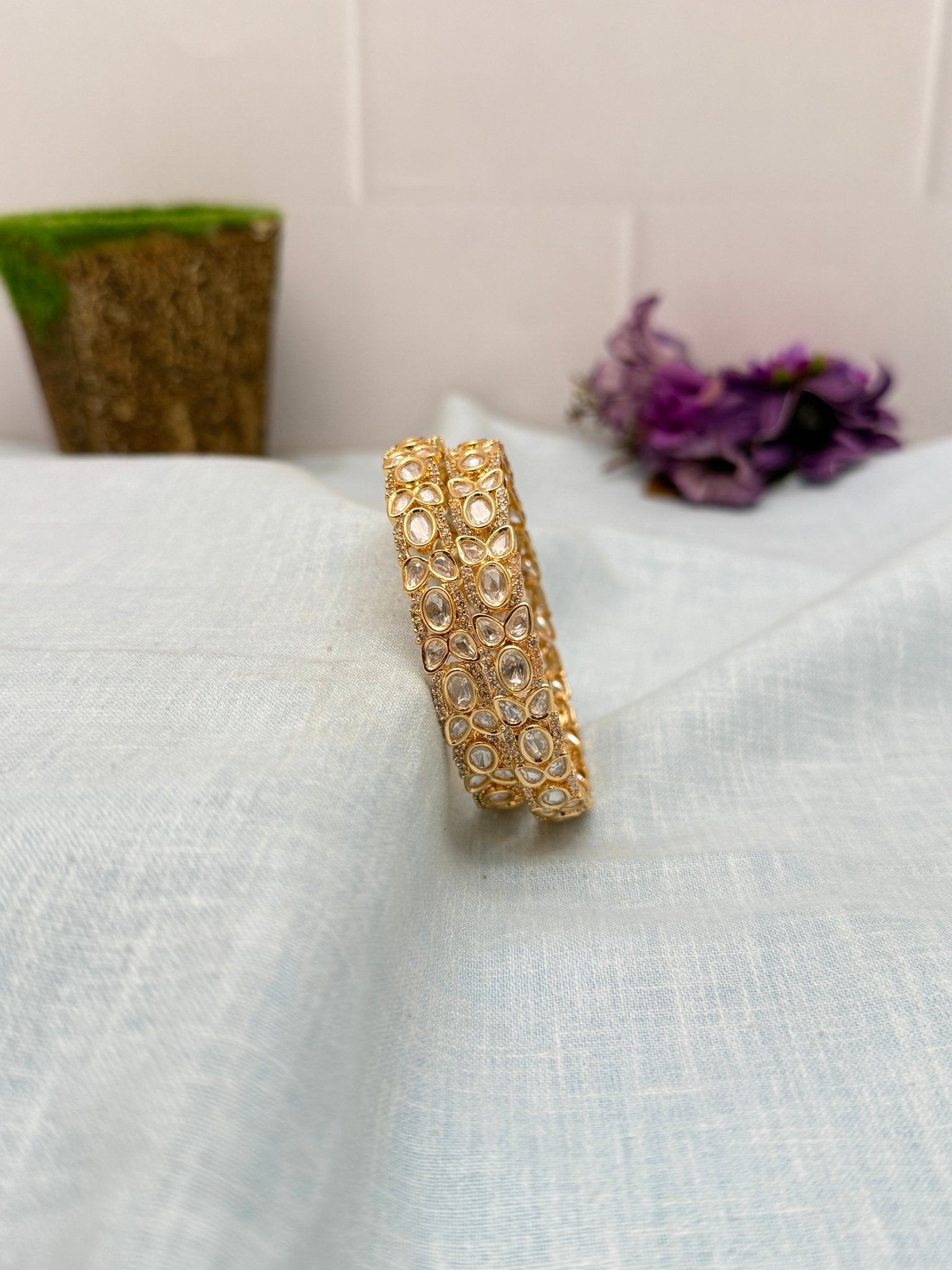 Luxurious Kundan Bangles 1096 - Mahilas