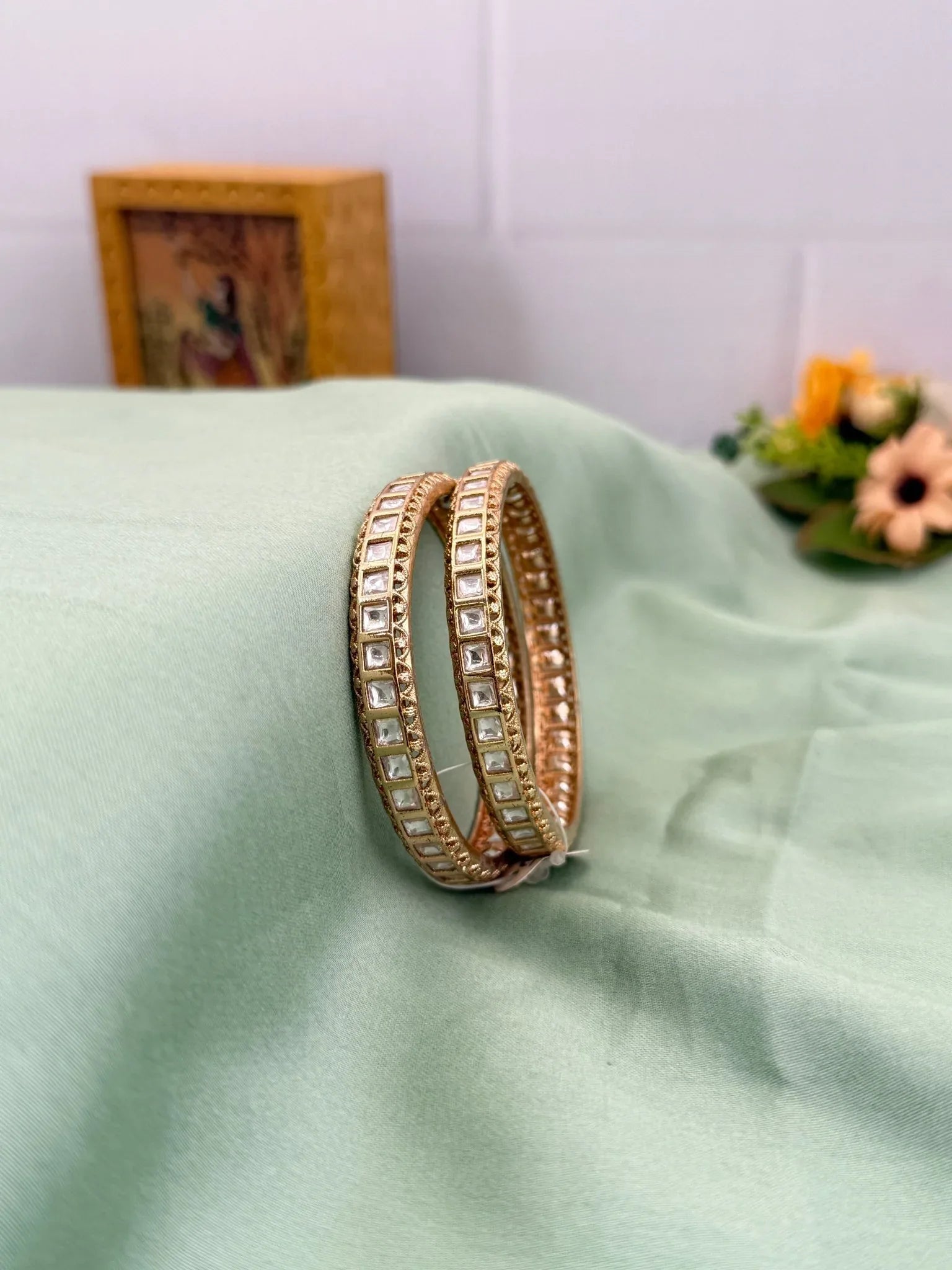 Luxurious Kundan Bangles 1148 - Mahilas