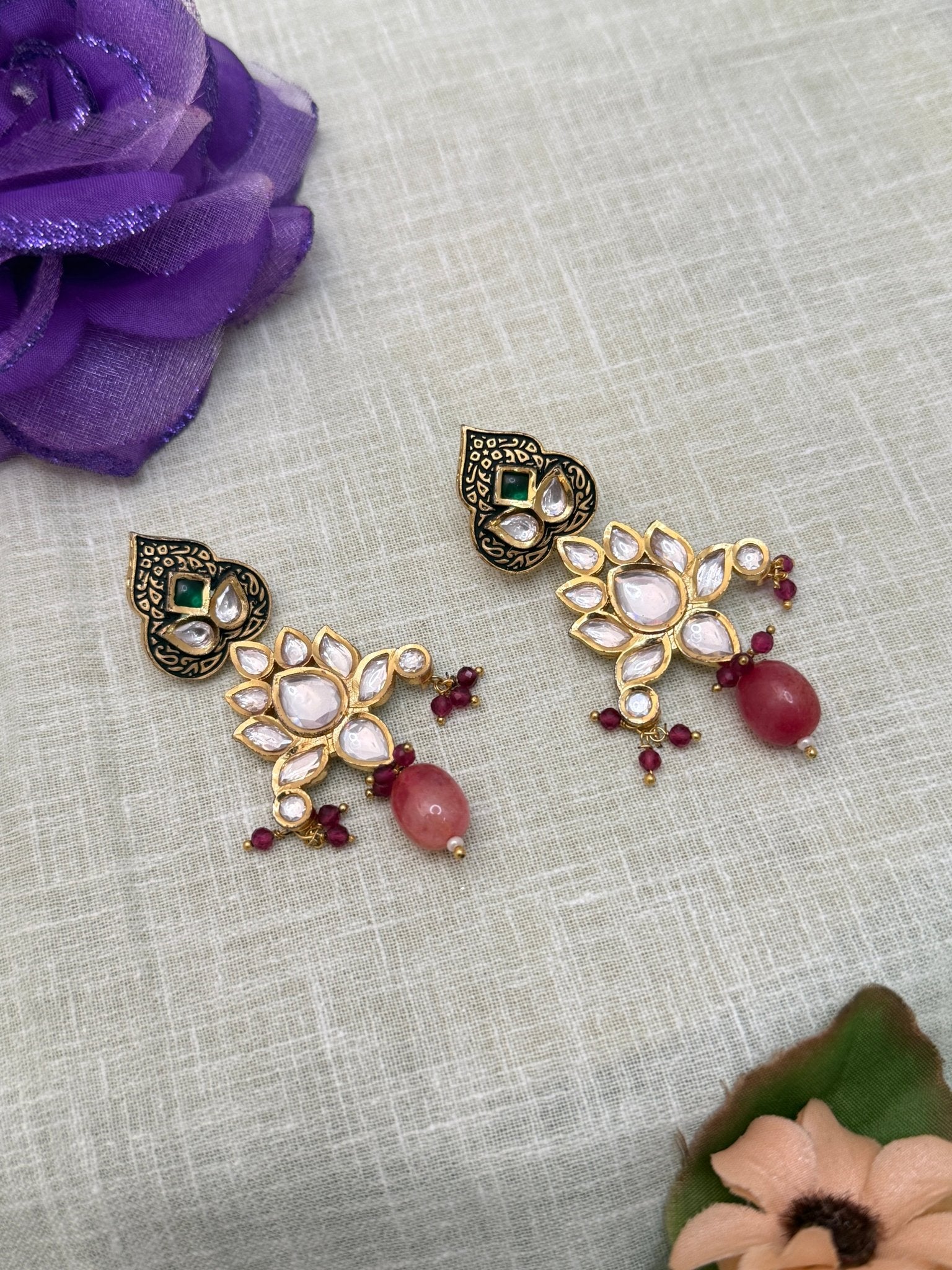 Luxurious Kundan Earrings 1198 - Mahilas