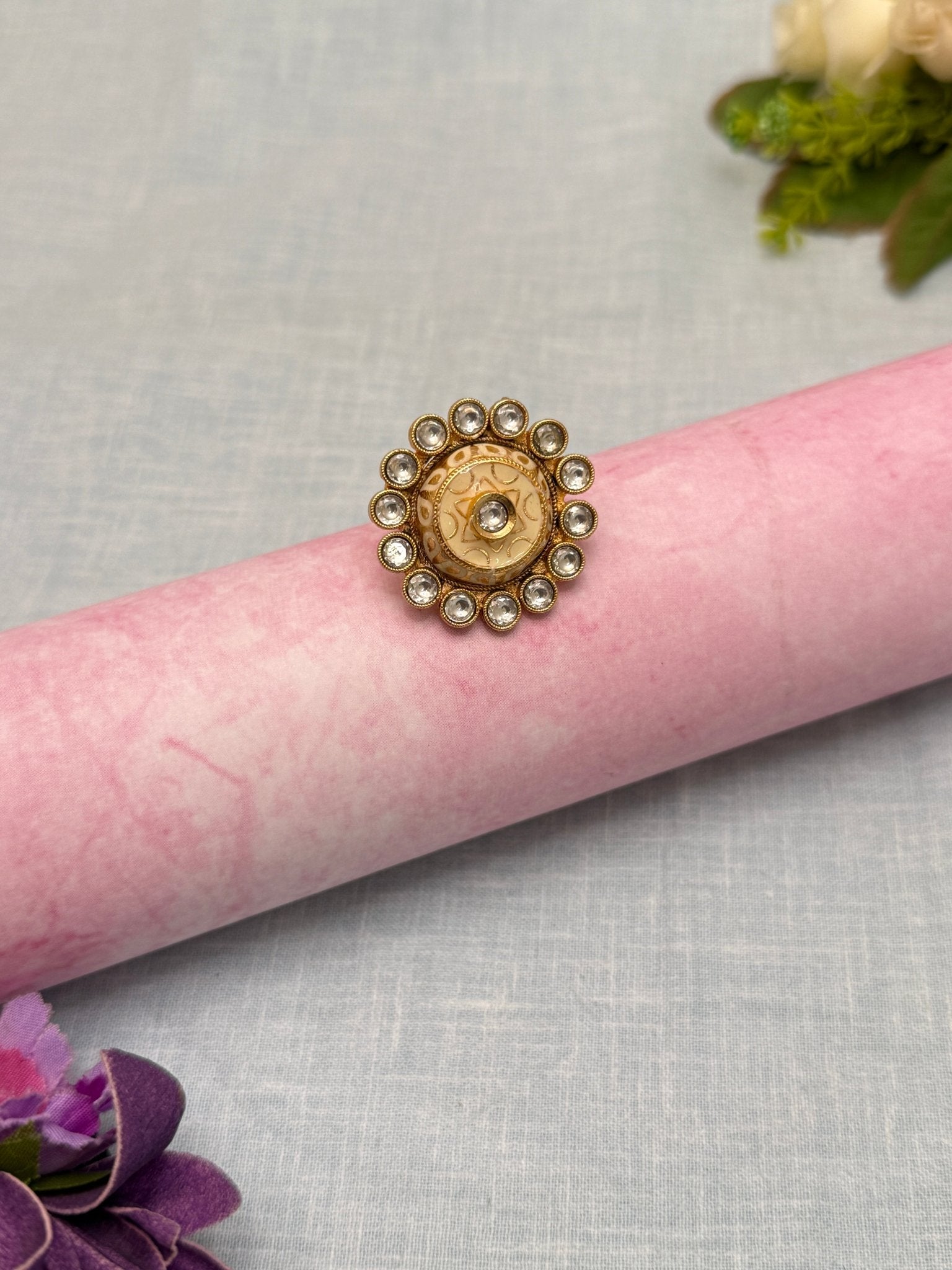 Luxurious Kundan Finger Ring 202 - Mahilas
