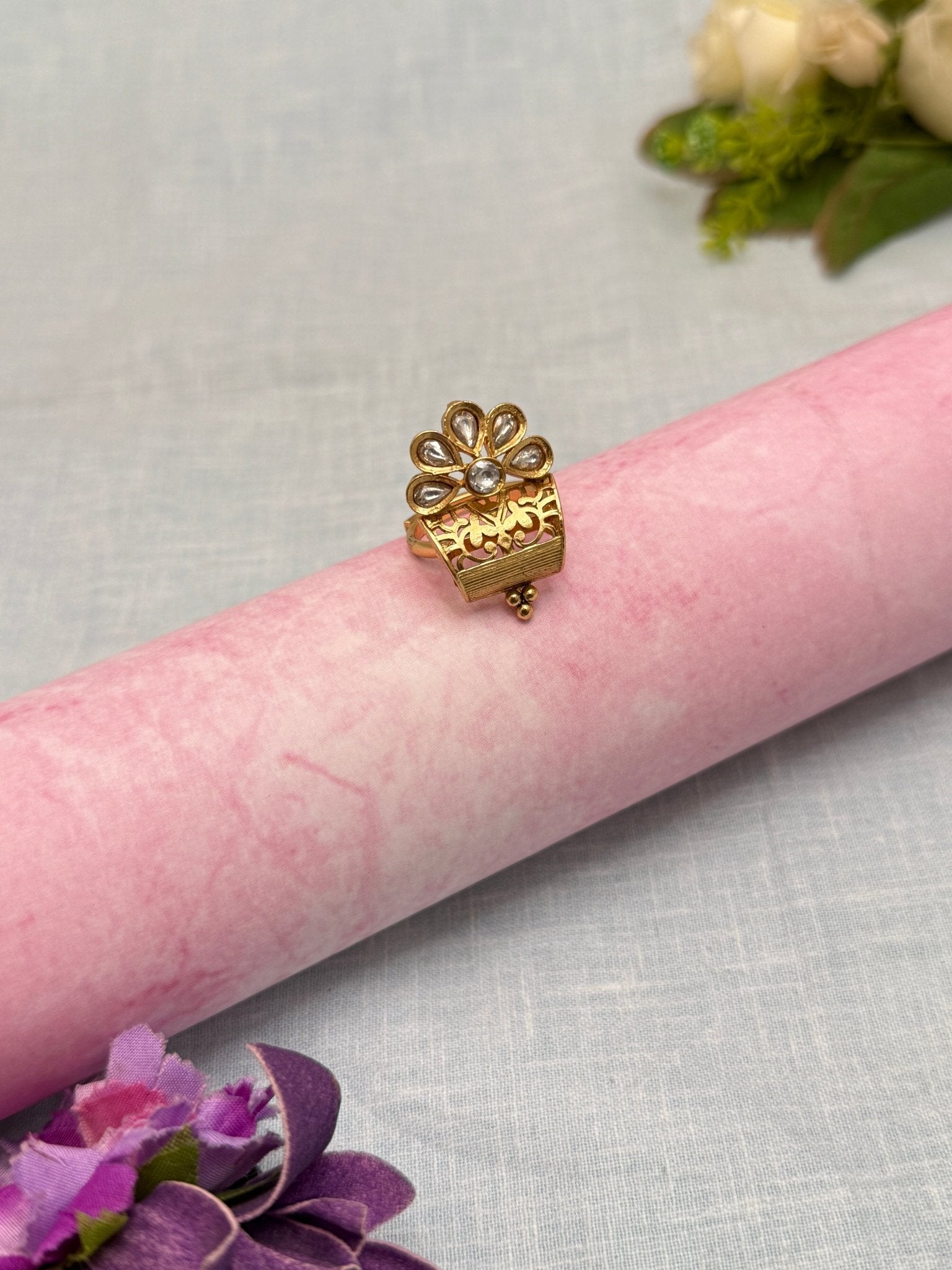 Luxurious Kundan Finger Ring 216 - Mahilas