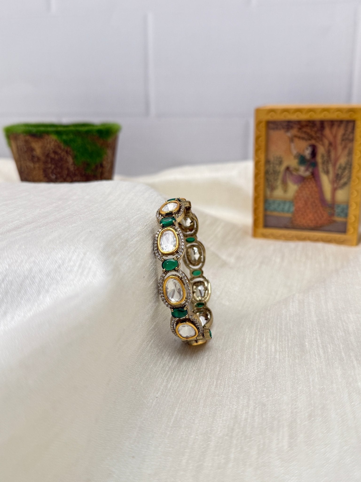 Luxurious Kundan Kada Bangle 1075 - Mahilas