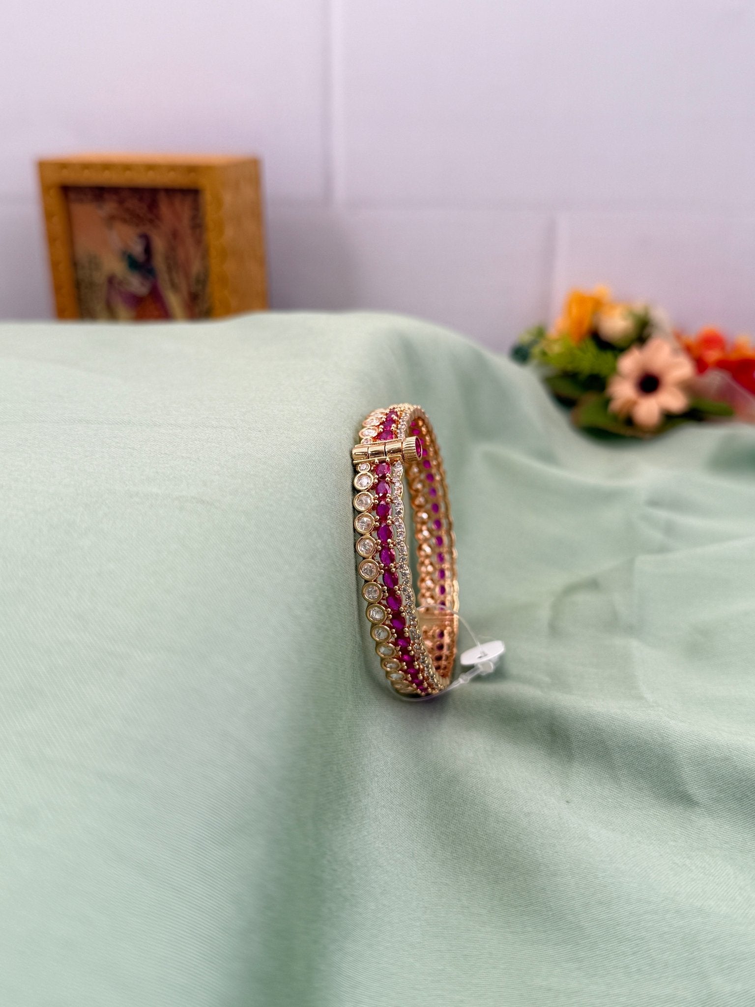 Luxurious Kundan Kada Bangle 1143 - Mahilas