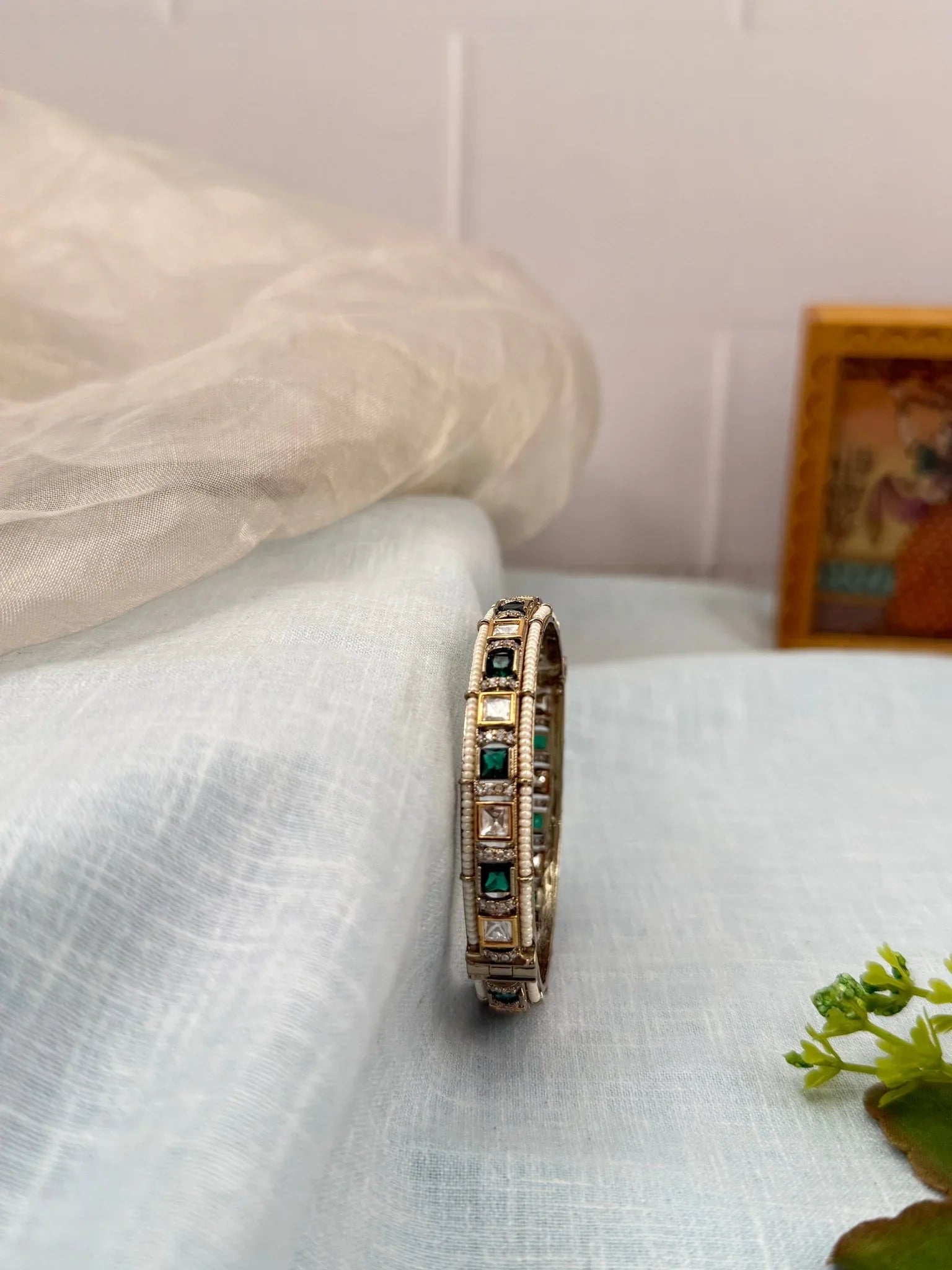 Luxurious Kundan Mozzonite Kada Bangle 1152 - Mahilas