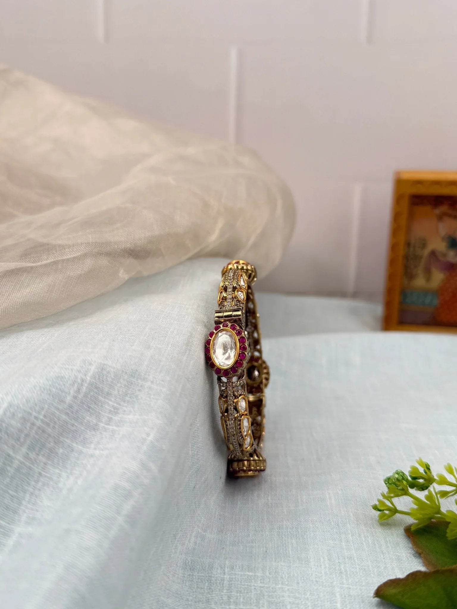 Luxurious Kundan Mozzonite Kada Bangle 1153 - Mahilas