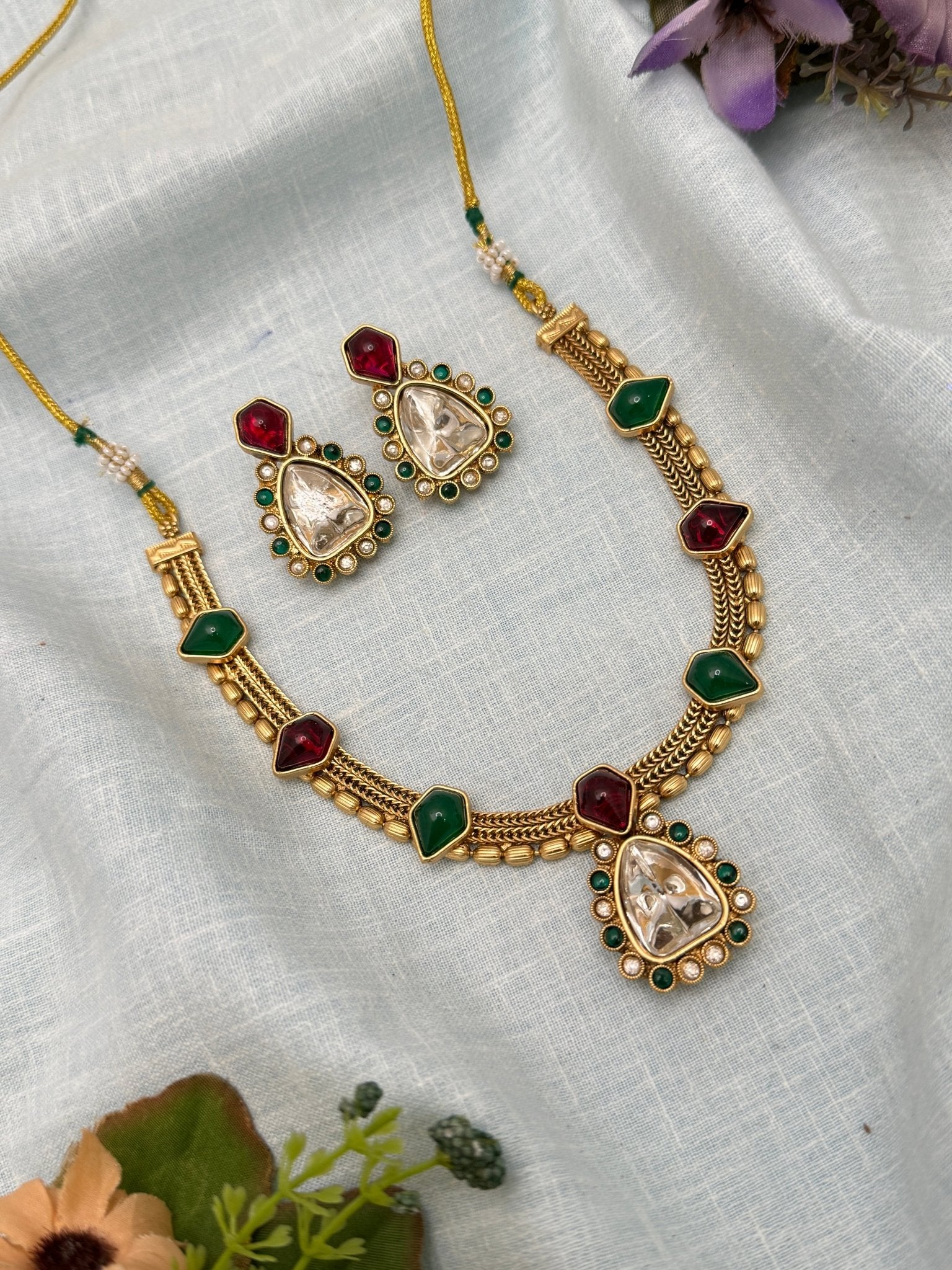 Luxurious Kundan Necklace Set 440 - Mahilas