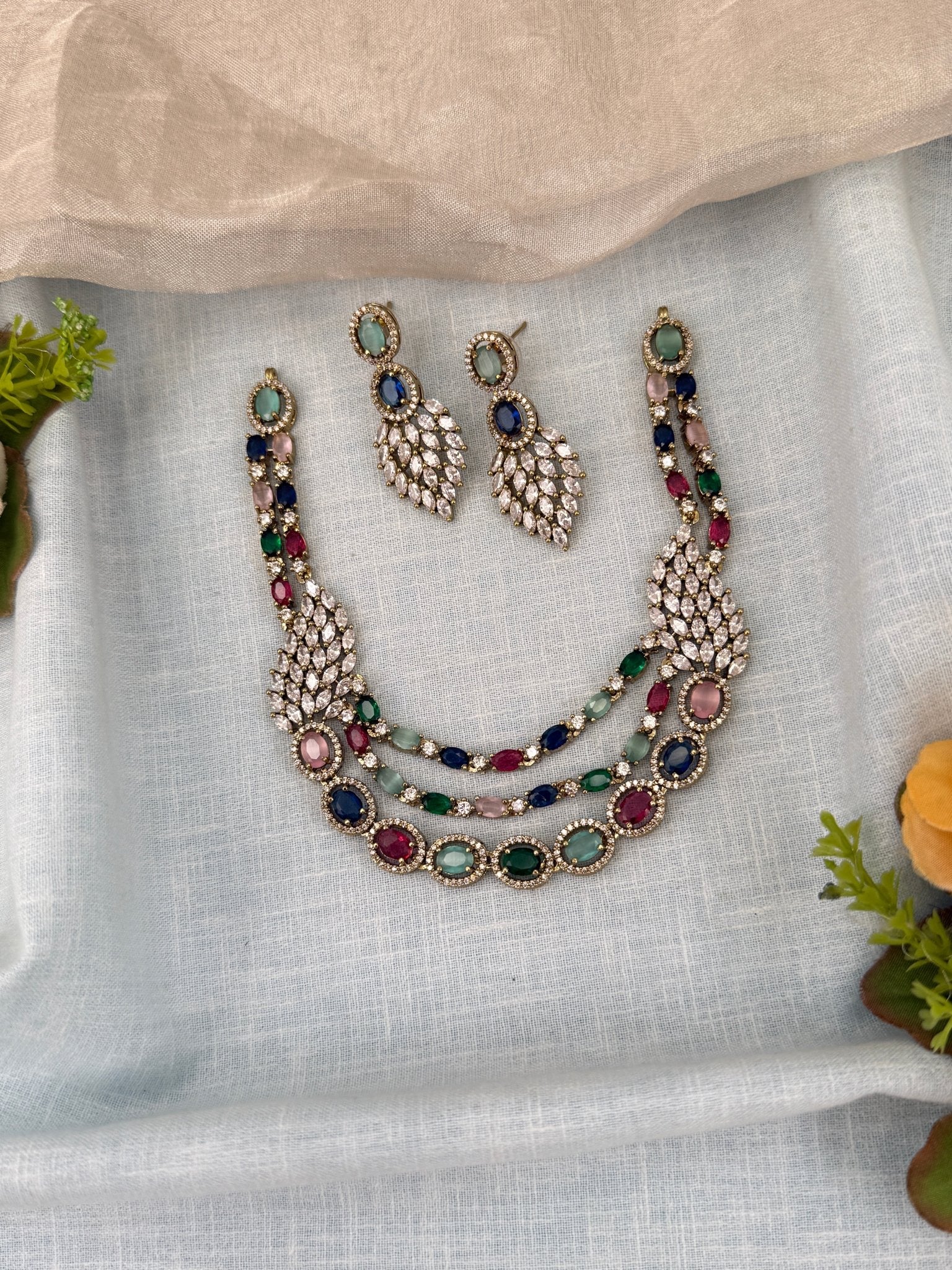 Luxurious Layer Victorian Stone Short Necklace Set 604 - Mahilas