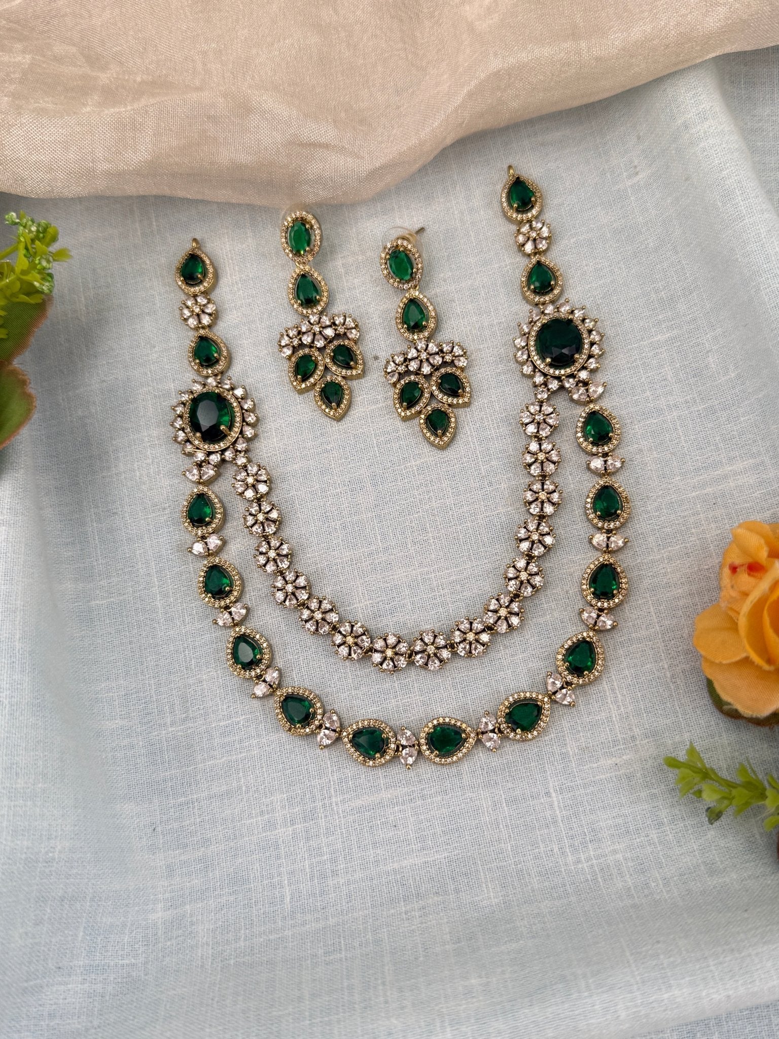 Luxurious Layer Victorian Stone Short Necklace Set 607 - Mahilas