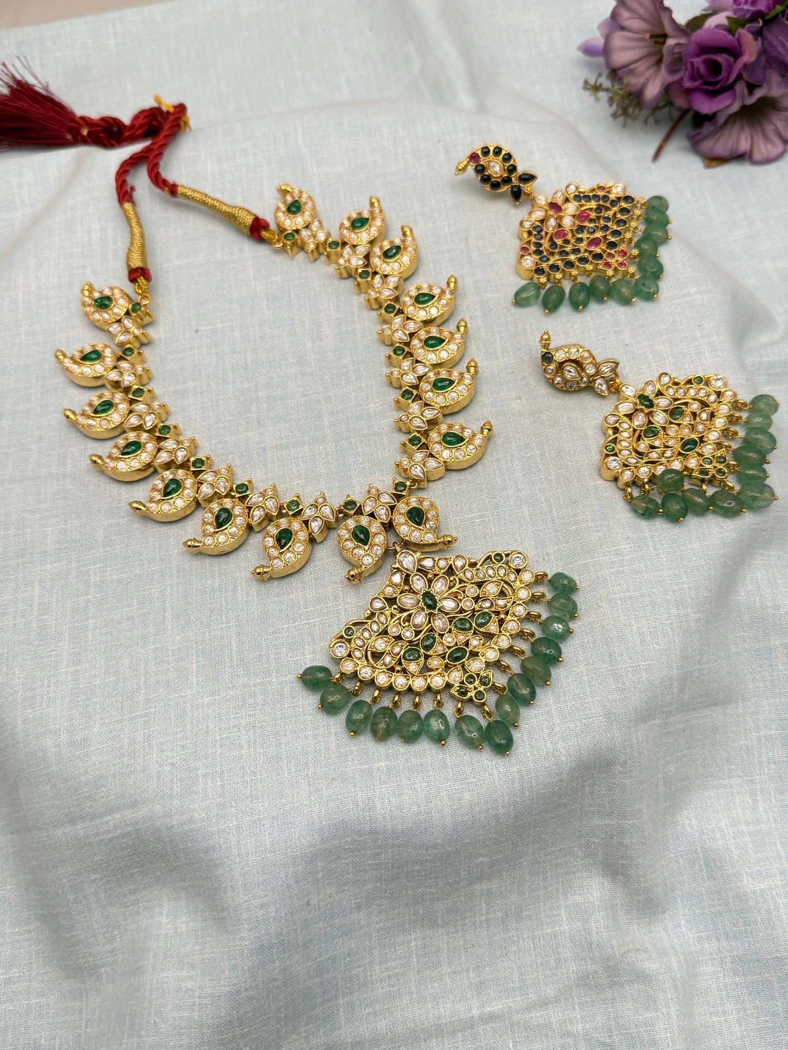 Luxurious Reversible Bridal Mango Jadau Kundan Short Necklace 354 Blue & White - Mahilas