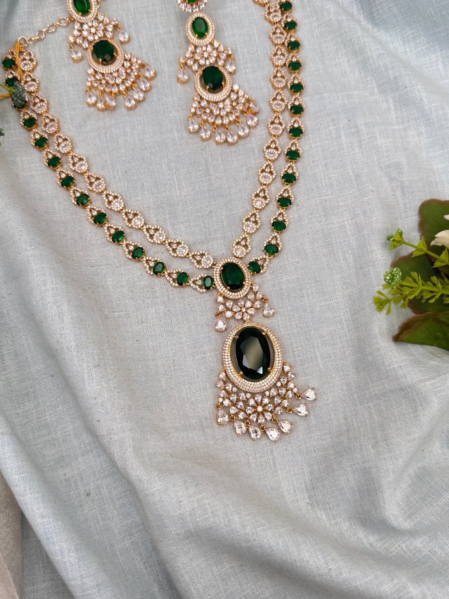 Luxurious Stone Layer Beautiful Necklace Set 554 - Mahilas