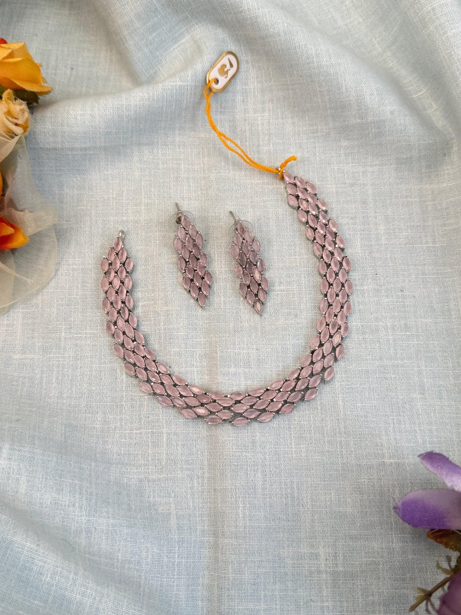 Luxurious Stone Short Necklace Set 482 - Mahilas