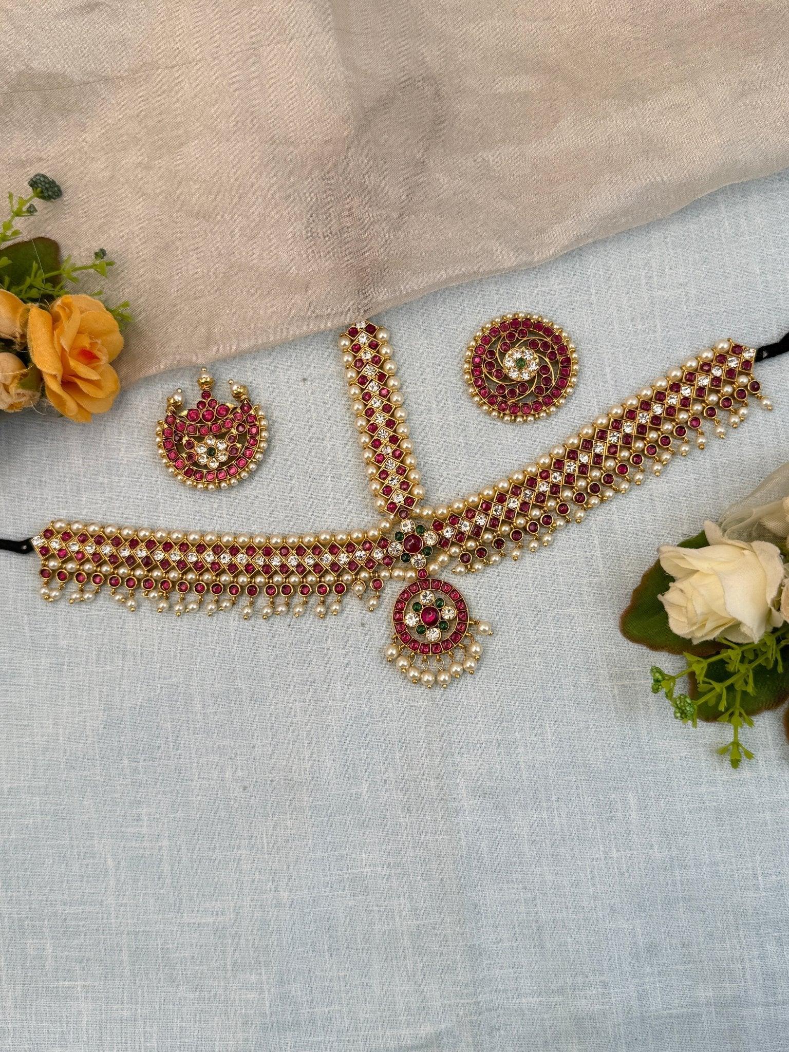 Luxurious Temple Maang Tikka Surya Chandra Set 018 - Mahilas