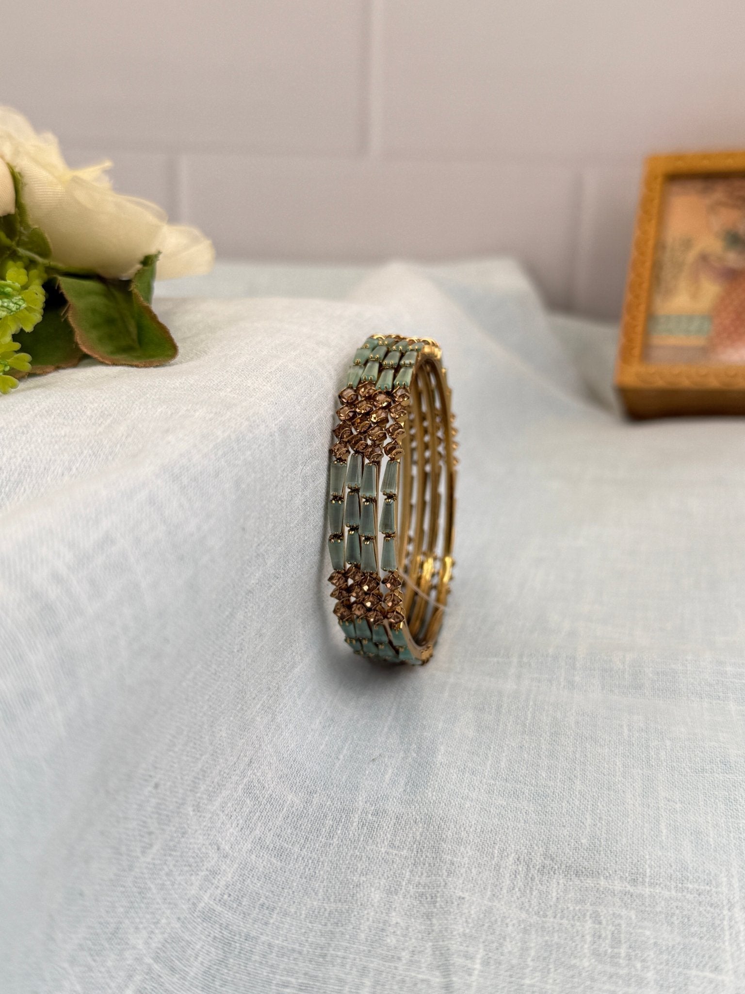 Luxurious Victorian Antique Stone Bangles 7005 - 10 Colors - Mahilas