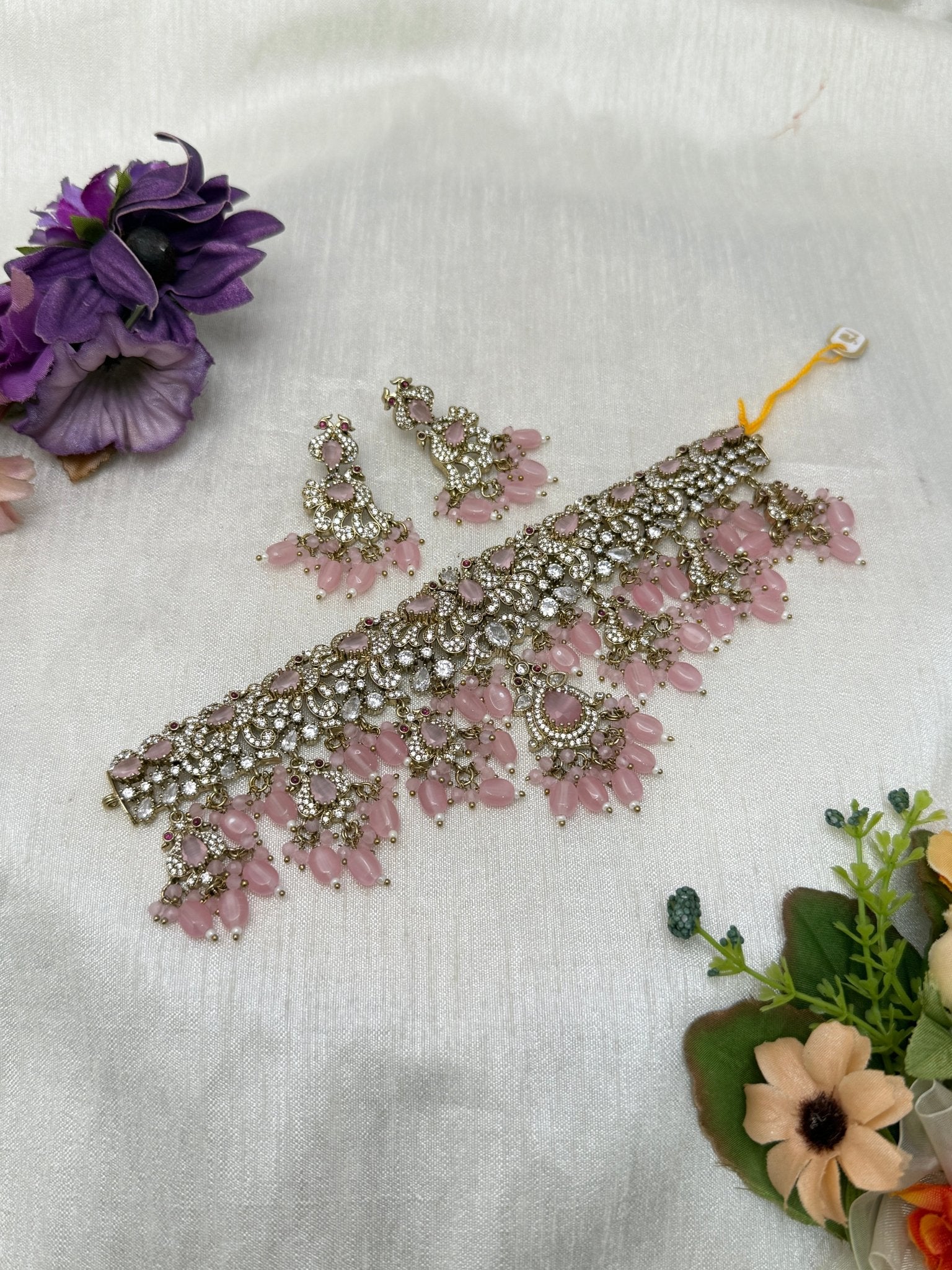 Luxurious Victorian Choker Necklace 1098 - 6 Color Options - Mahilas