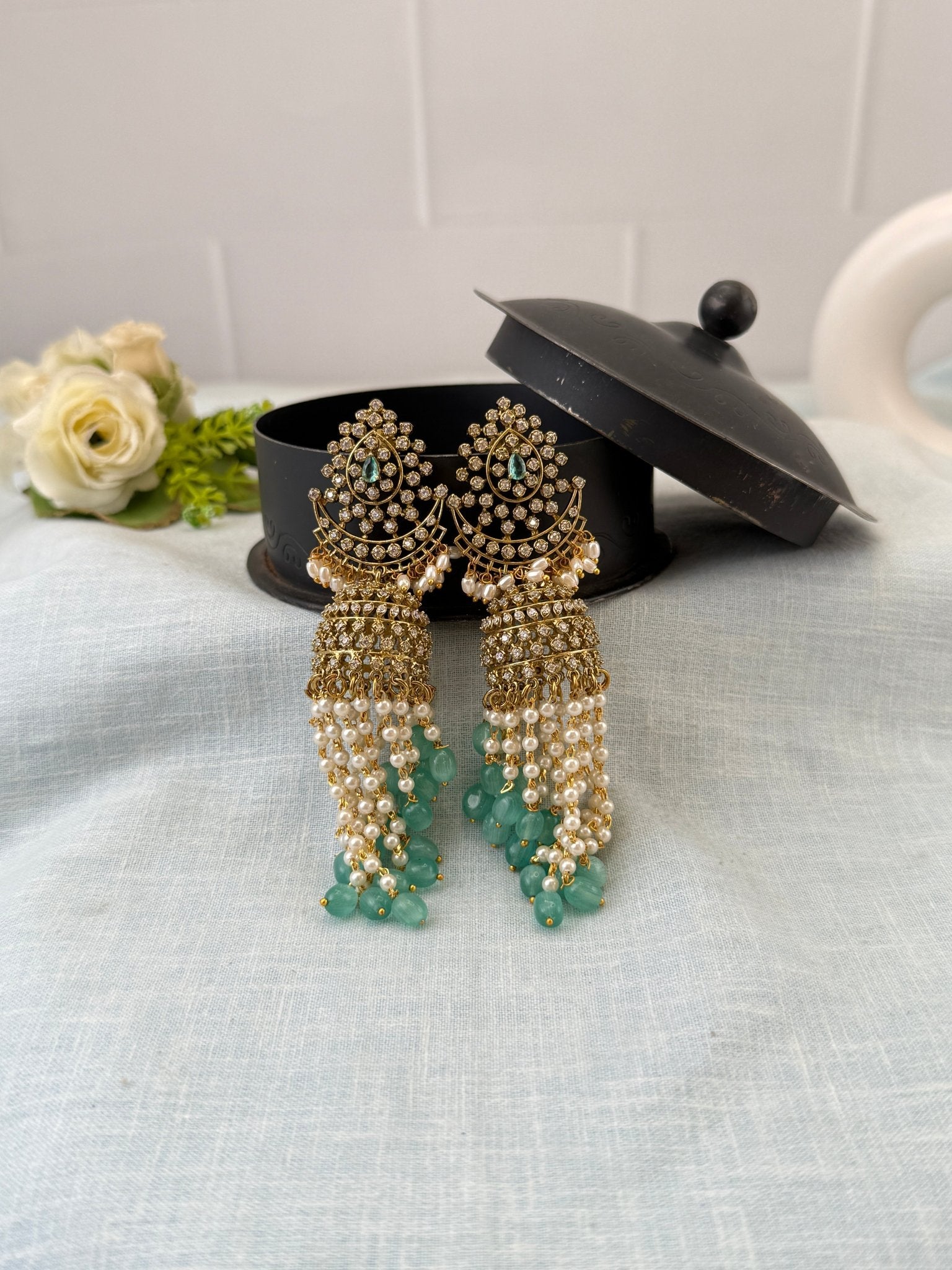 Luxurious Victorian Jhumka Earrings 0263 - Mahilas