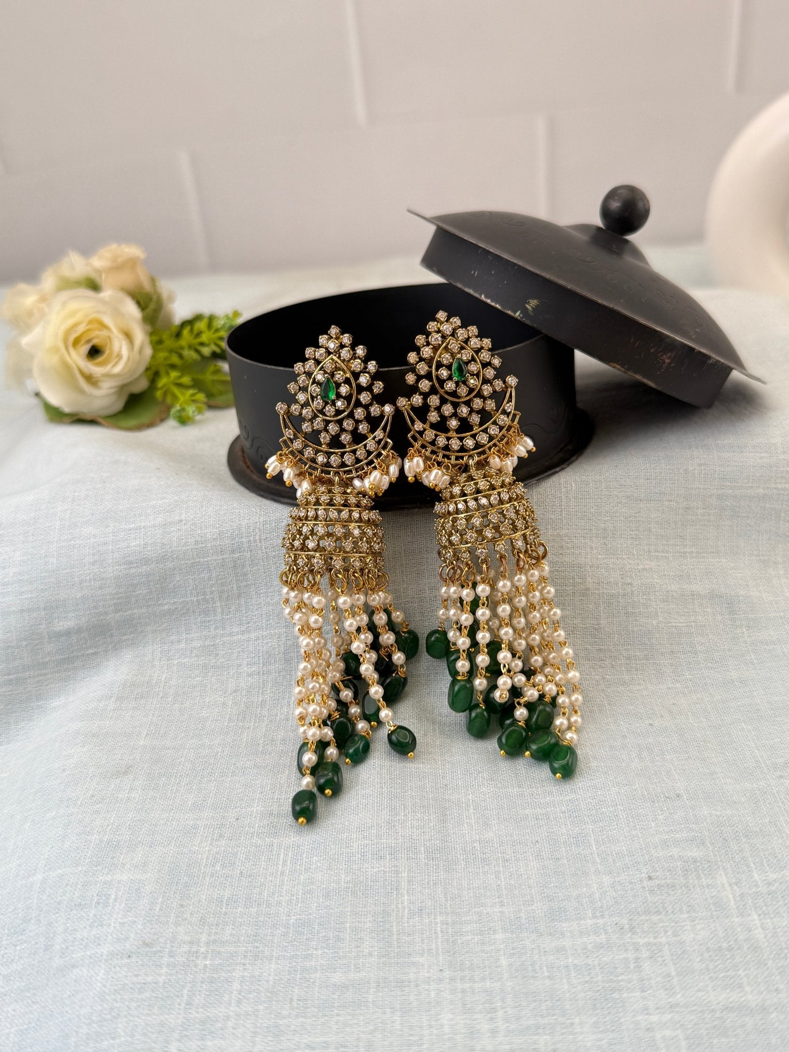 Luxurious Victorian Jhumka Earrings 0265 - Mahilas