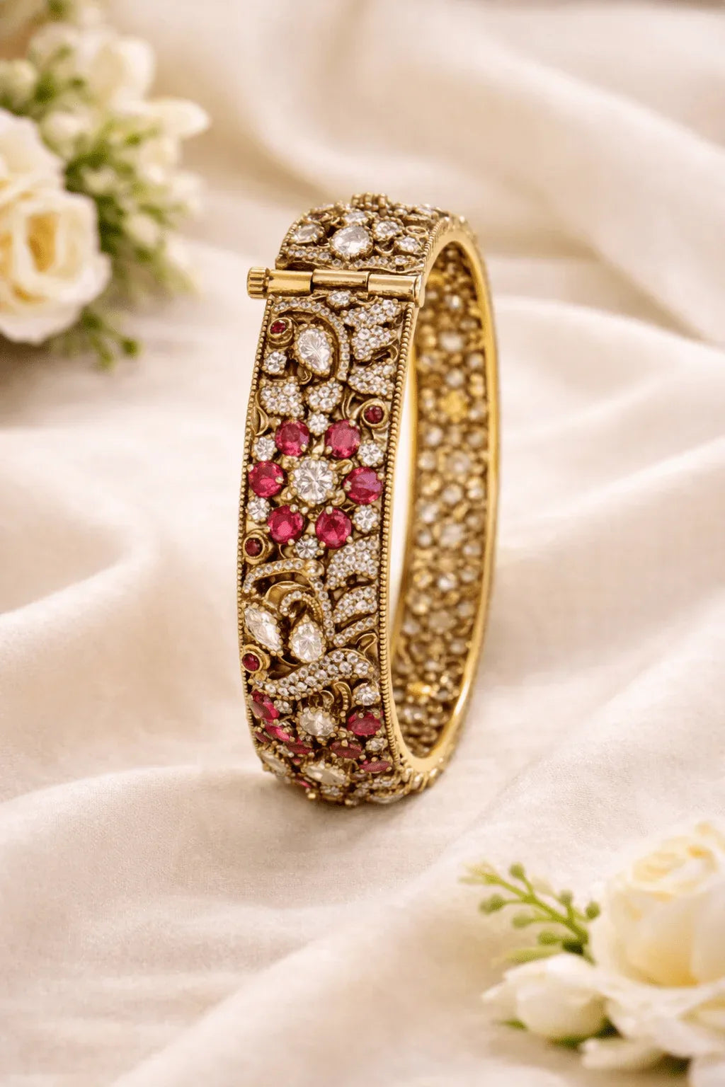 Luxurious Victorian Kundan Kada Bangle 1164 (2 Colours) - Mahilas