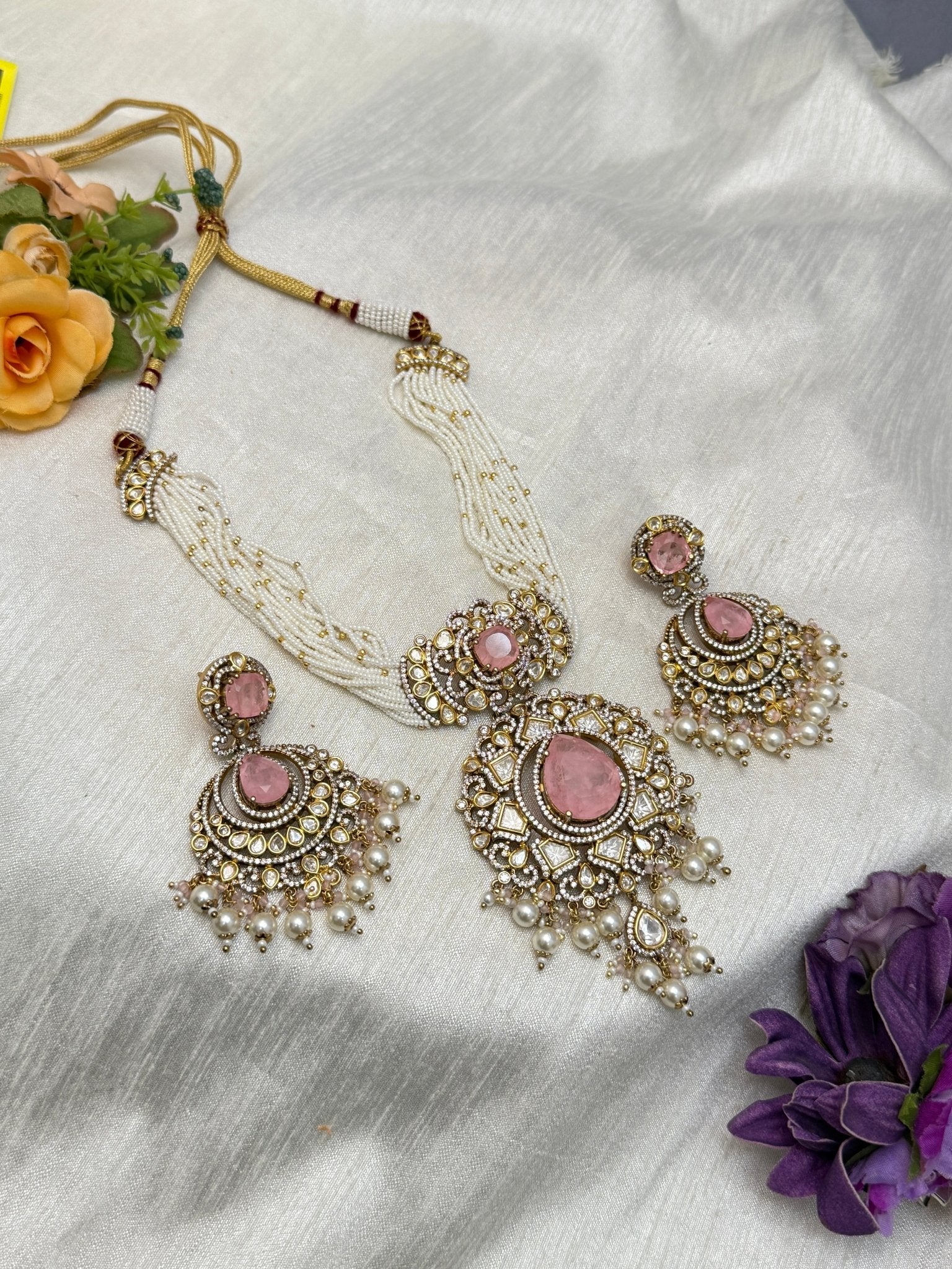Luxurious Victorian Kundan Necklace Set 1150 - Mahilas