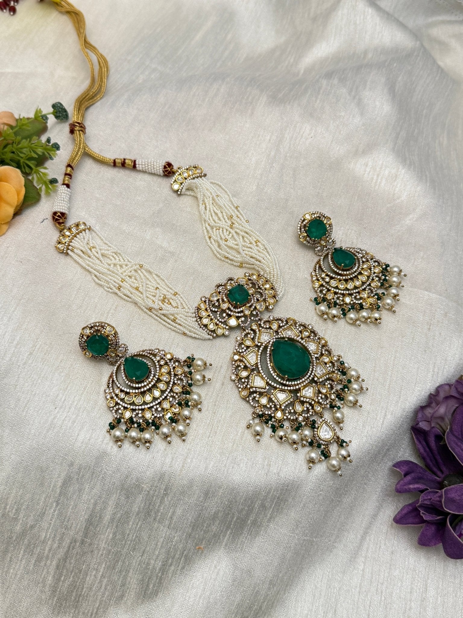Luxurious Victorian Kundan Necklace Set 1151 - Mahilas