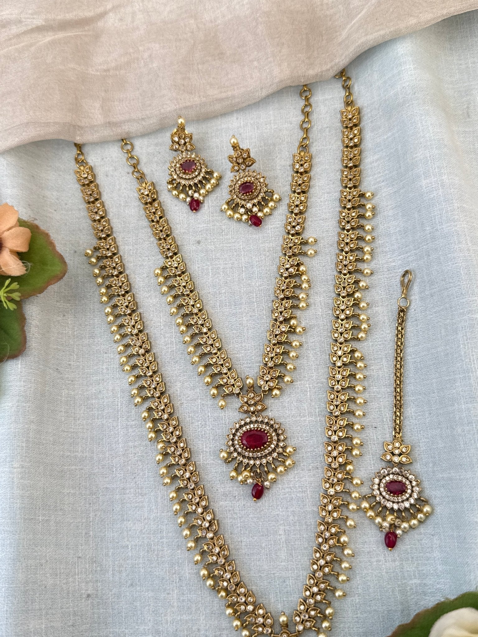 Luxurious Victorian Semi Bridal Neckalce Set 735 - Mahilas