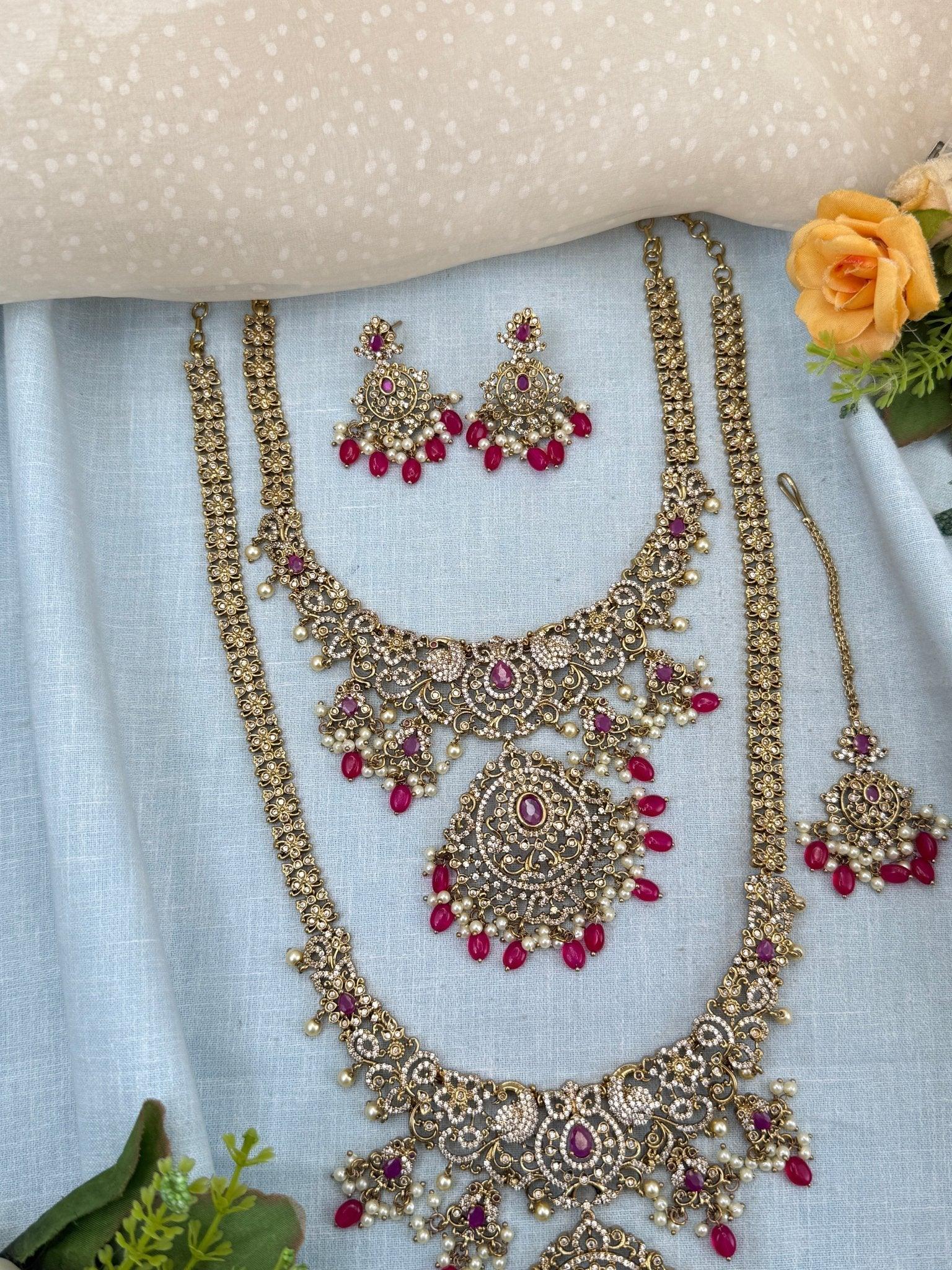 Luxurious Victorian Semi Bridal Necklace Set 565 - Mahilas