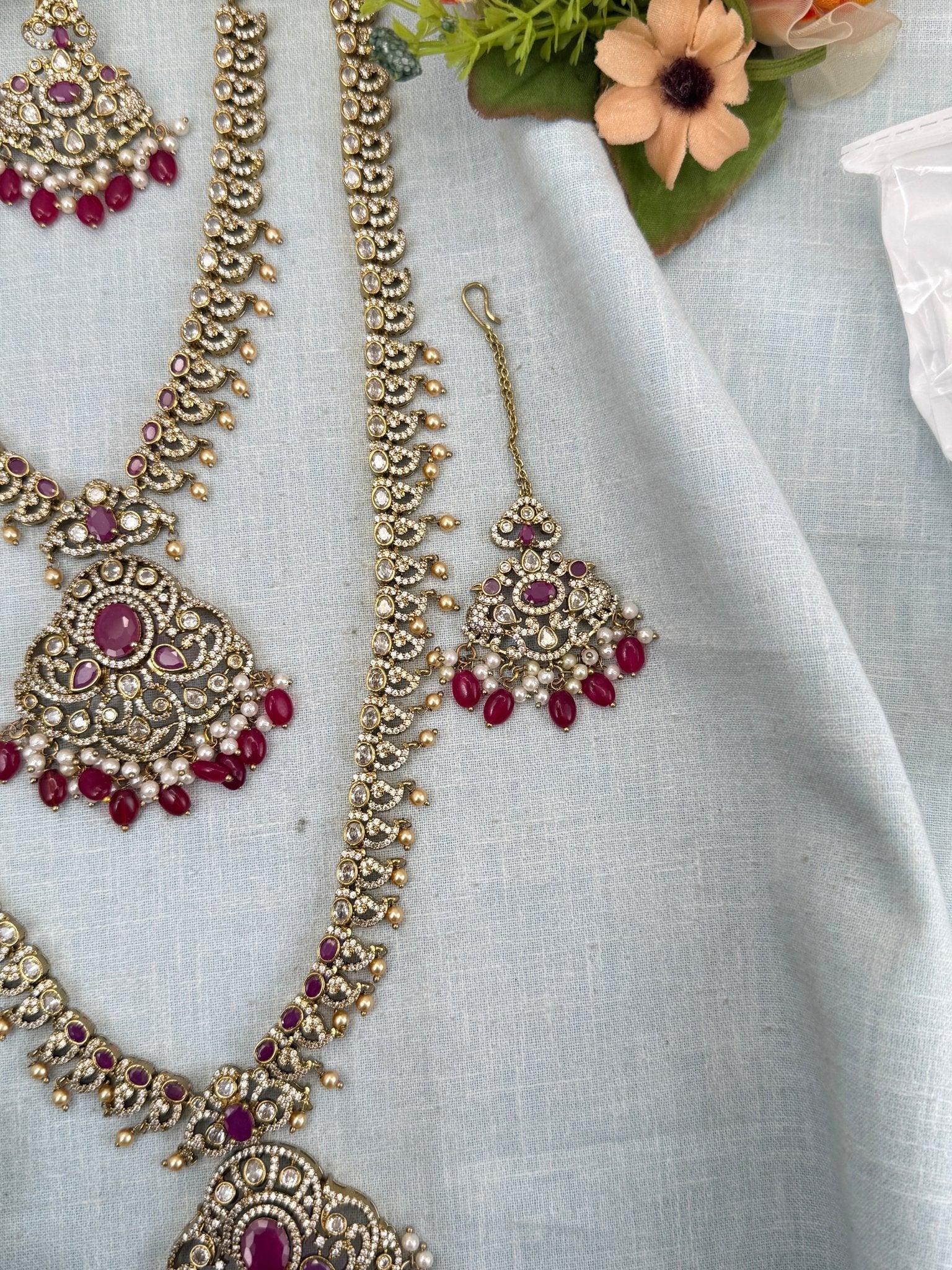 Luxurious Victorian Semi Bridal Necklace Set 569 - Mahilas