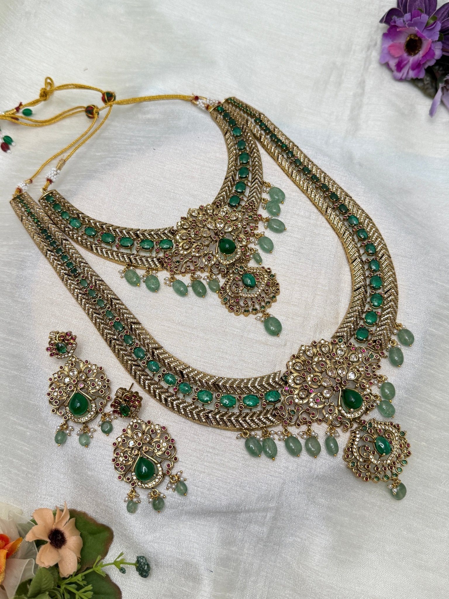 Luxurious Victorian Semi Bridal Necklce Set 195 - Mahilas