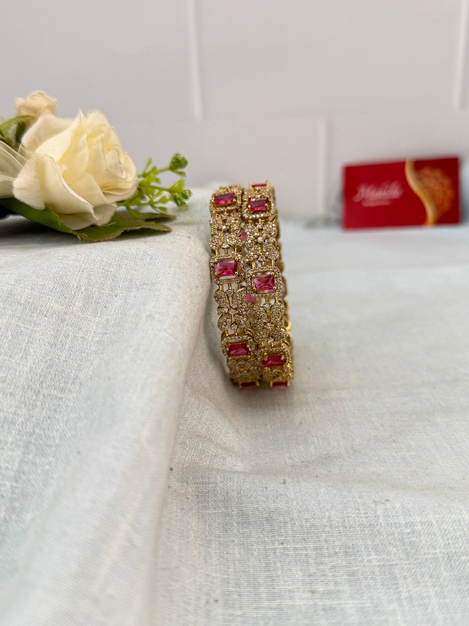 Luxurious Victorian Stone Bangles 7070 - Mahilas