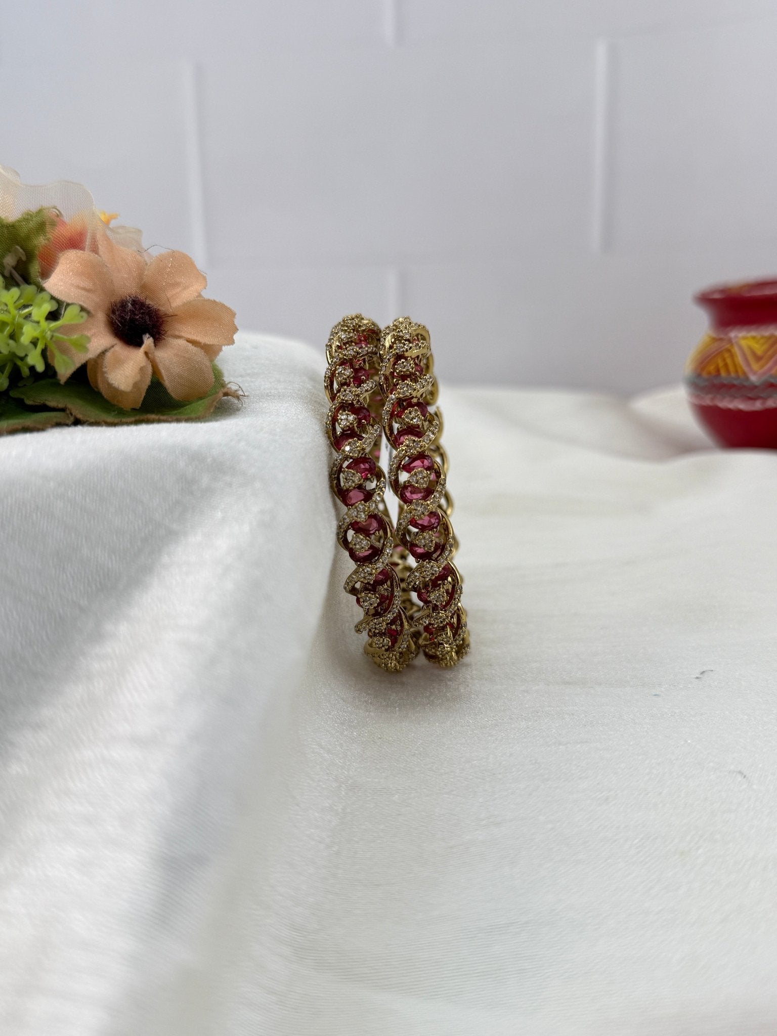 Luxurious Victorian Stone Bangles 7189 - Mahilas