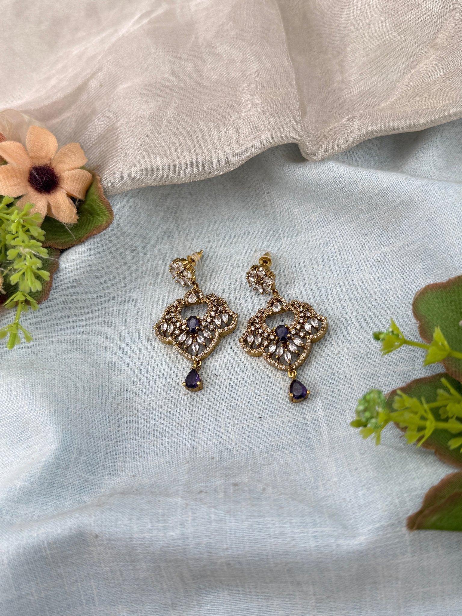 Luxurious Victorian Stone Earrings 0280 - Mahilas