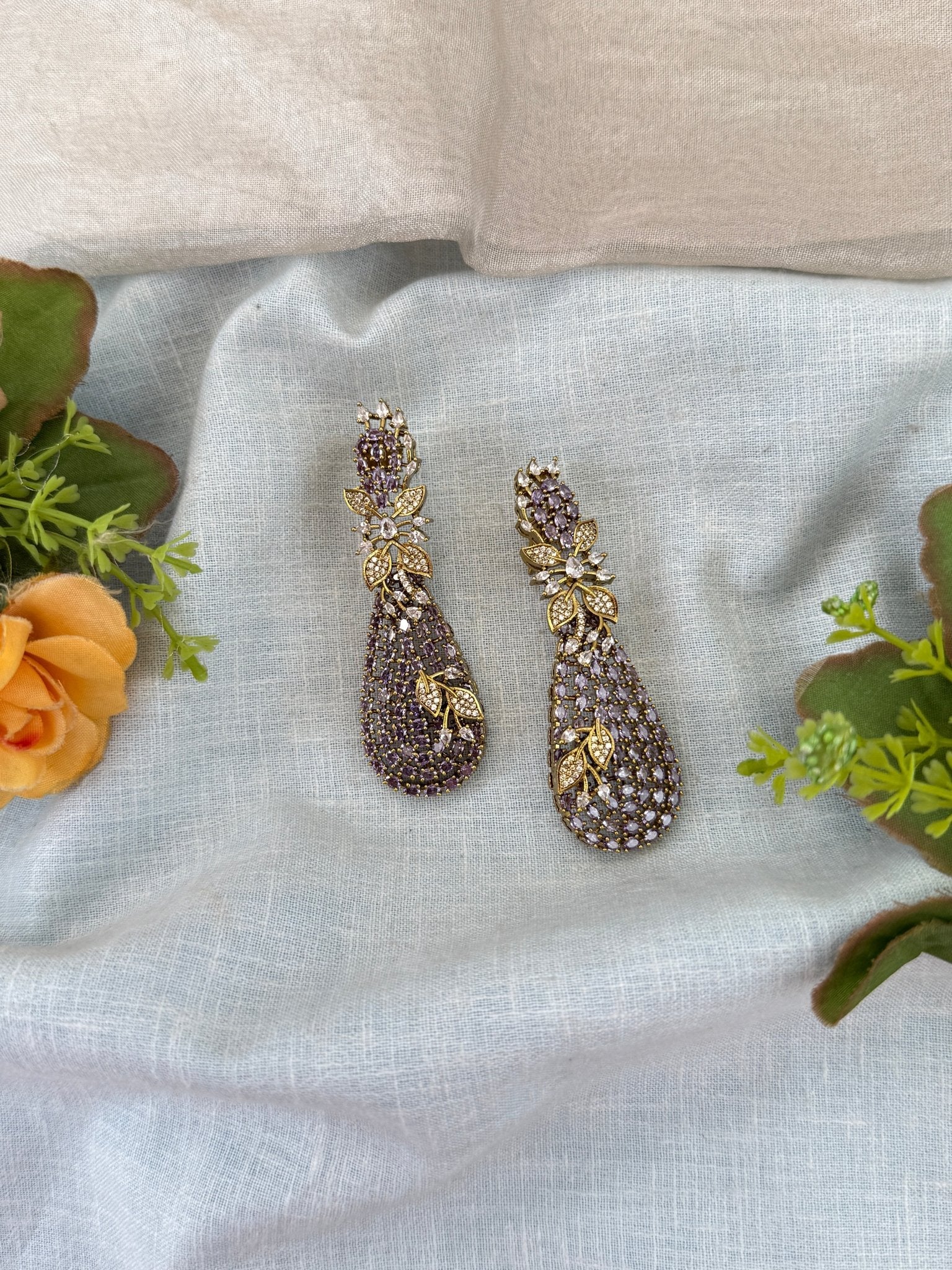 Luxurious Victorian Stone Earrings 0327 - Mahilas
