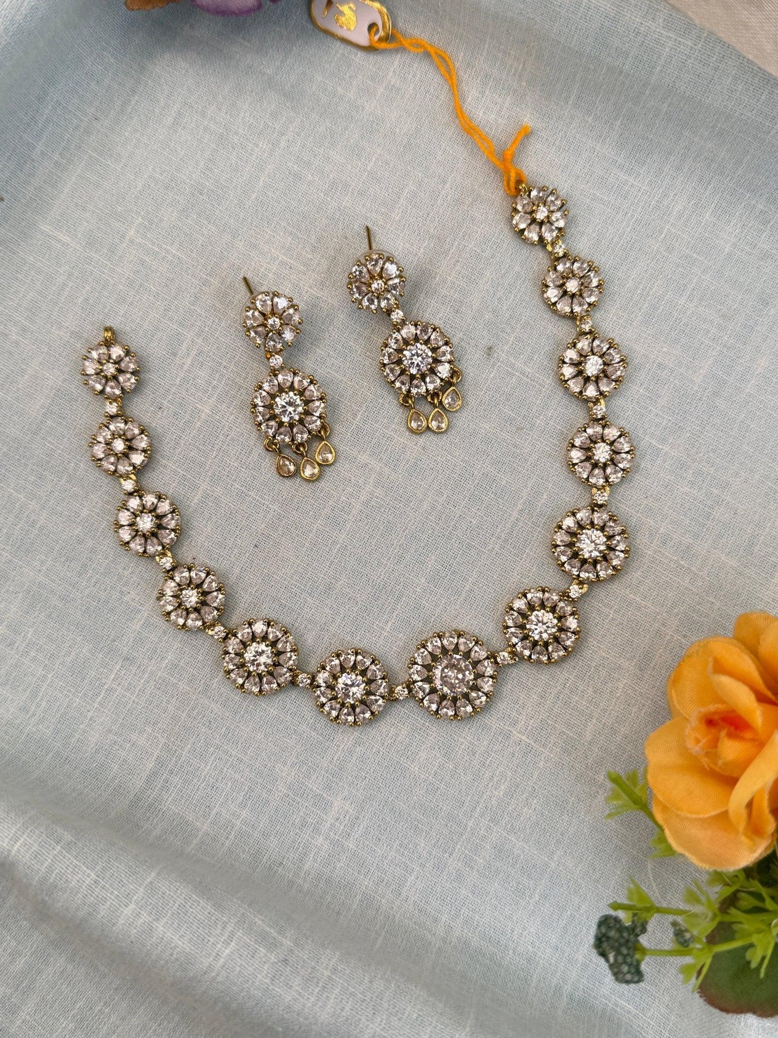 Luxurious Victorian Stone Short Necklace Set 471 - Mahilas
