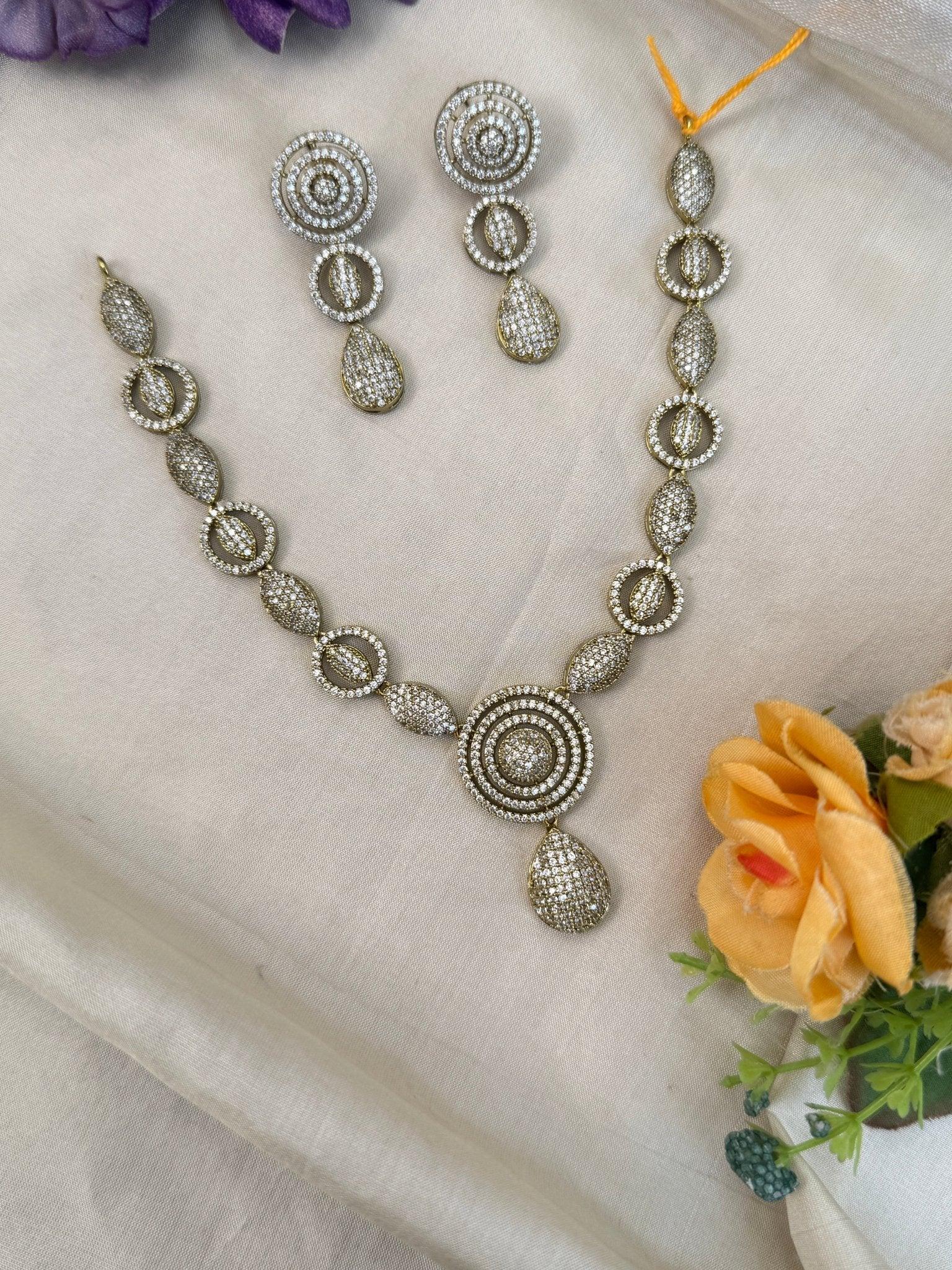 Luxurious Victorian Stone Short Necklace Set 479 - Mahilas