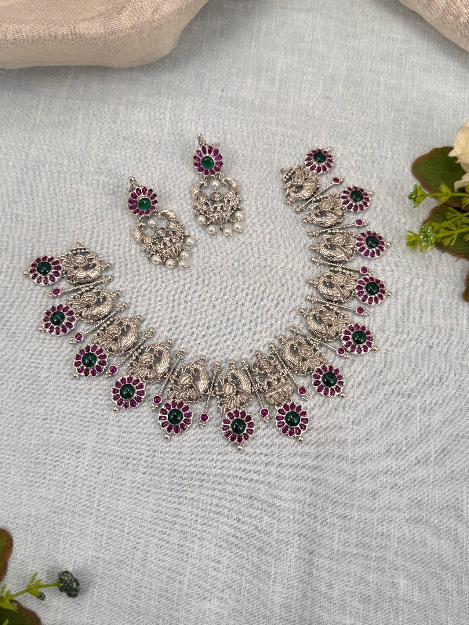 Luxurious White Metal Short Necklace Set 023 - Mahilas