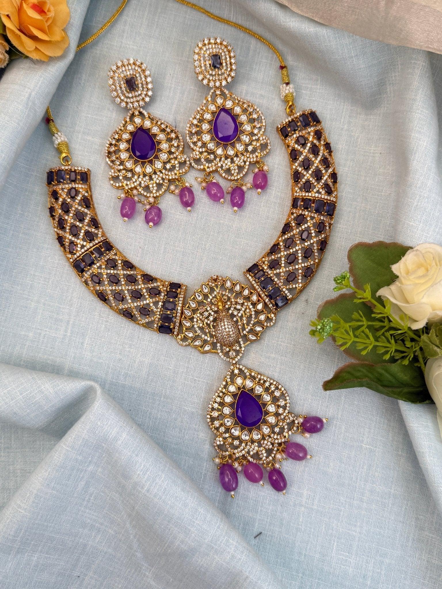Luxurious White Stone & Victorian Necklace Set 516 - Mahilas