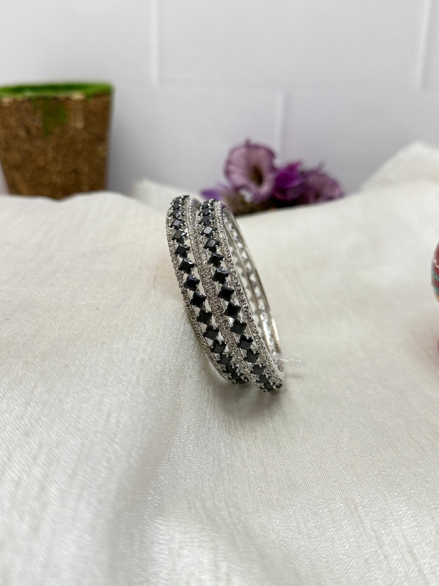 Luxury Stone Bangle Design Vajra - Silver Base - 15 Colors - Mahilas