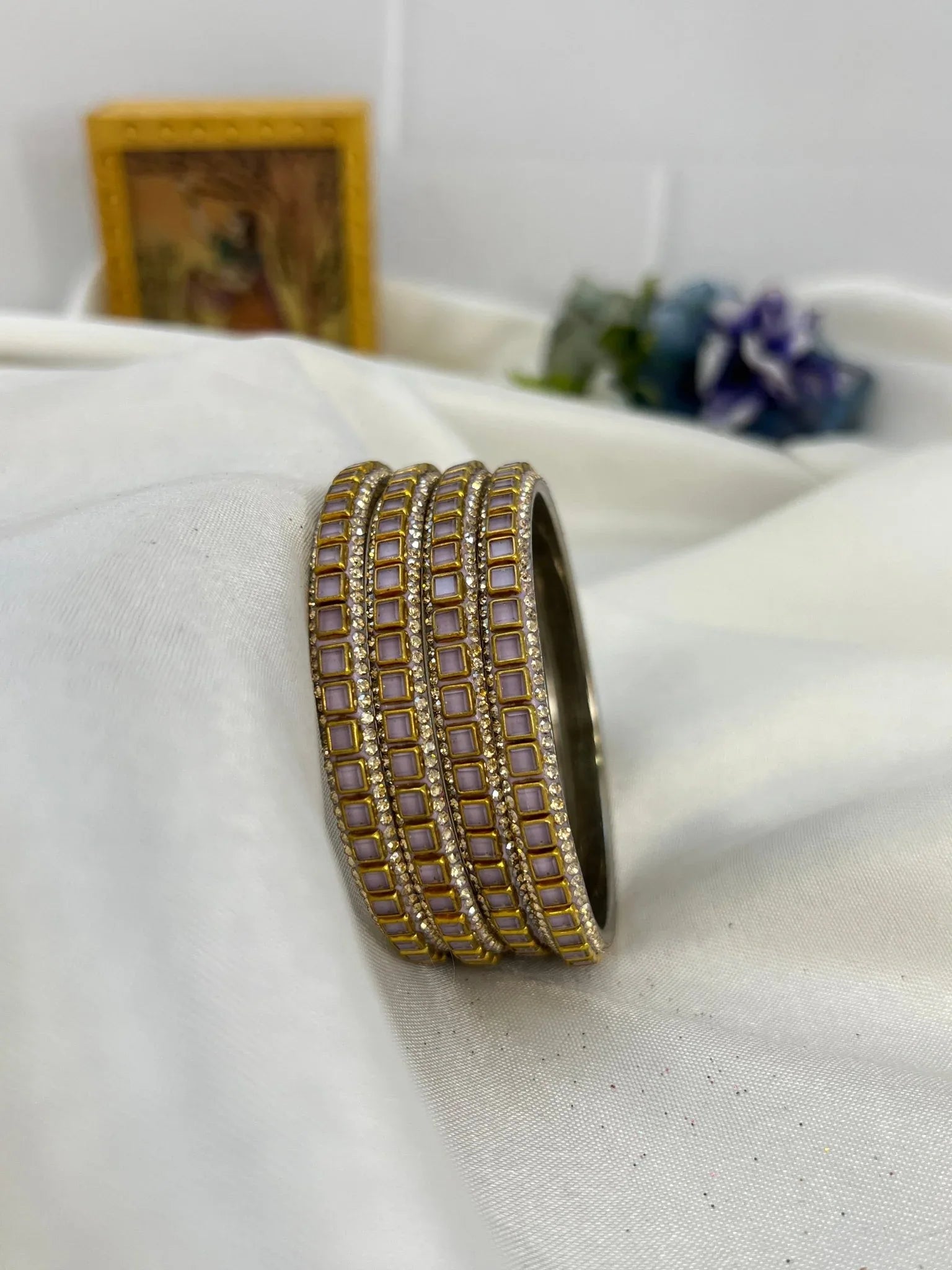 Metal Bangle Design 002 - Gold Base - Mahilas
