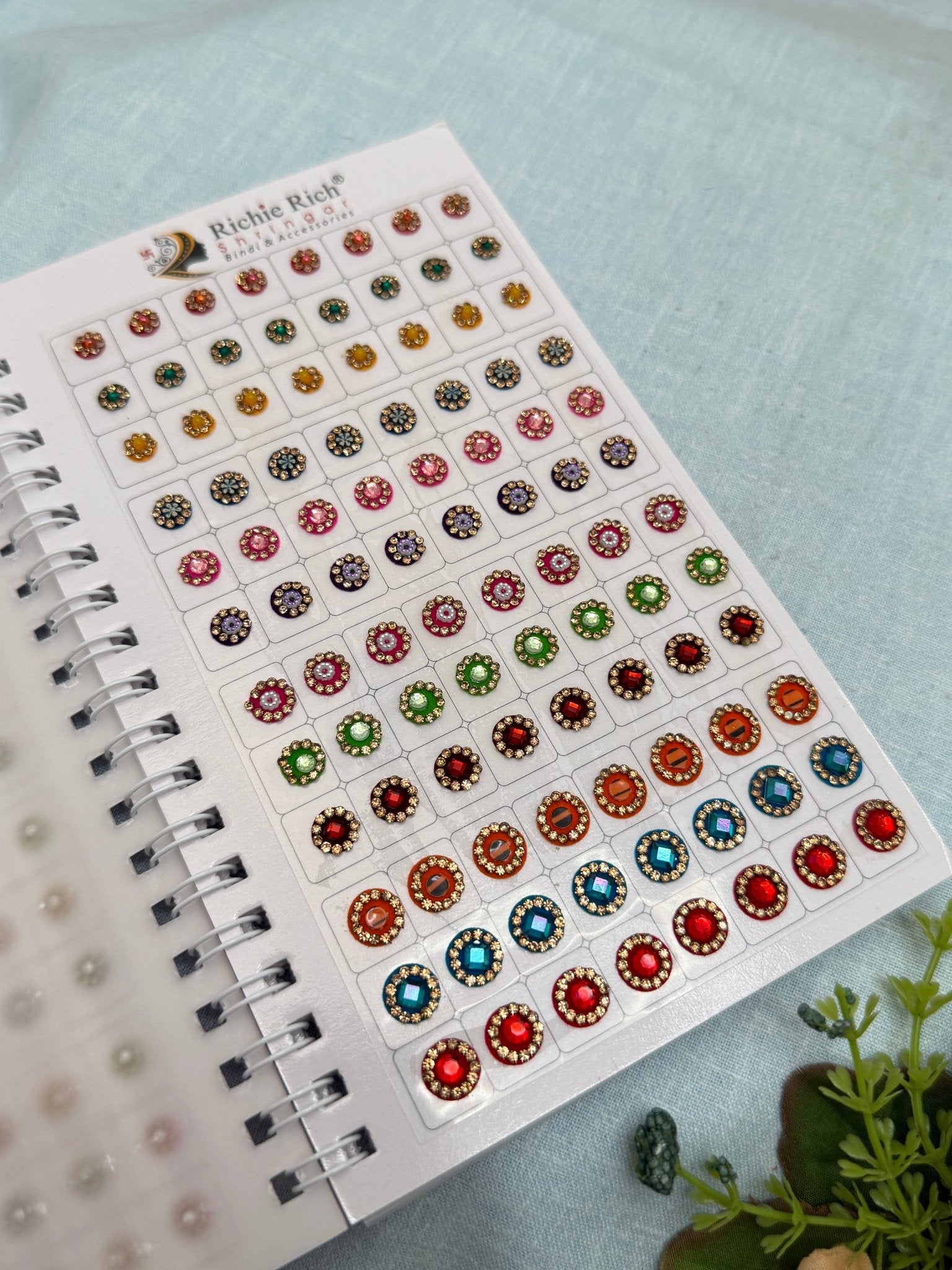 Premium Bindi Book 77 - Mahilas