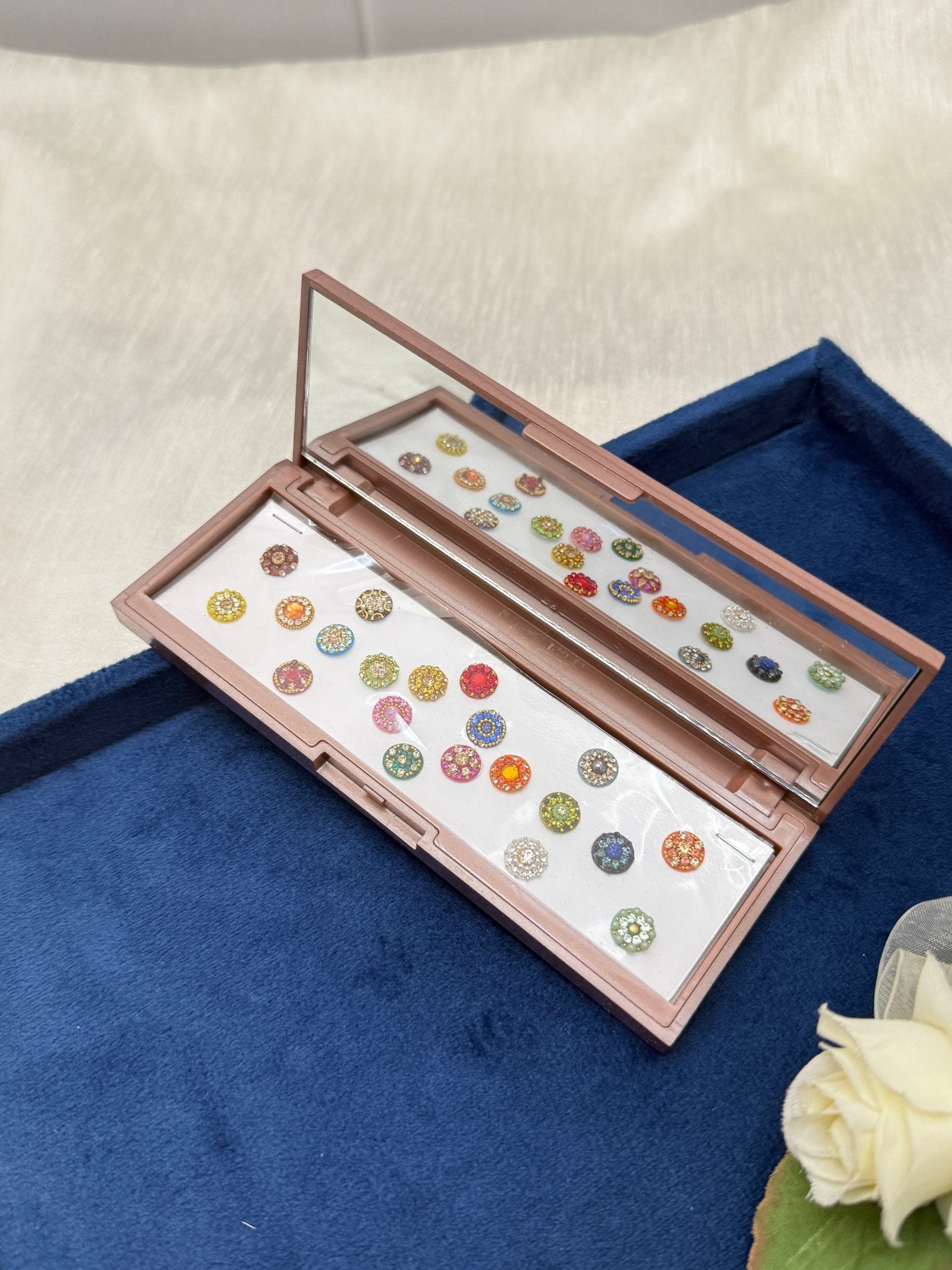 Premium Grand Bindi Box 155 - Mahilas