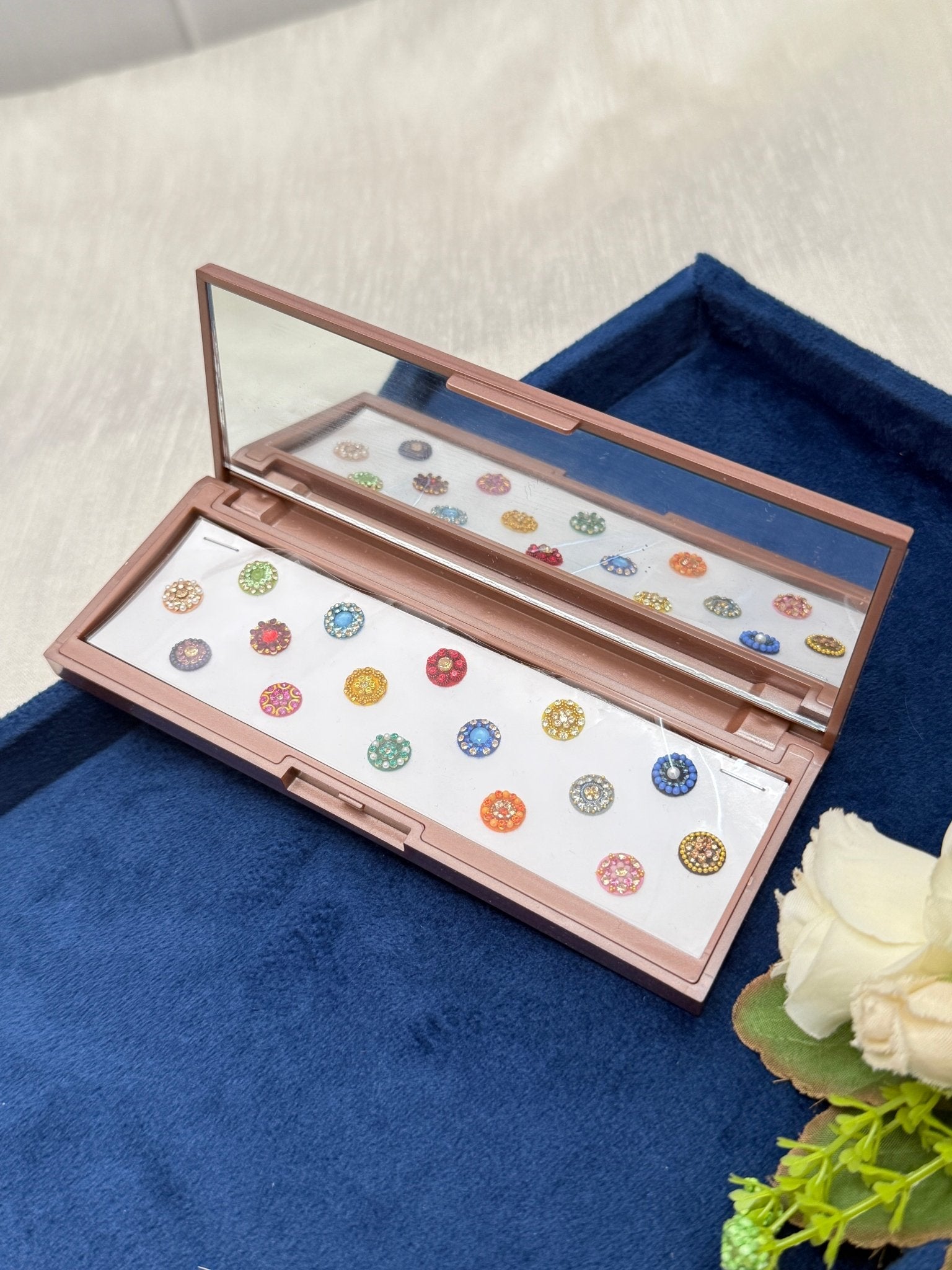 Premium Grand Bindi Box 159 - Mahilas